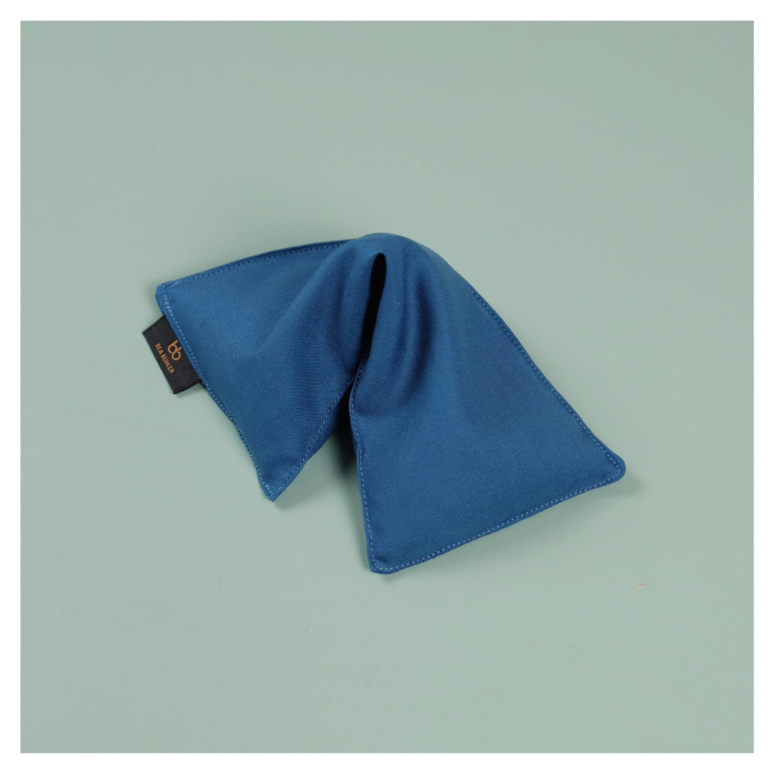 bea_buehler_aroma_herbal_pillow11_82447602-f466-4077-a97b-857bf43bae43.jpg