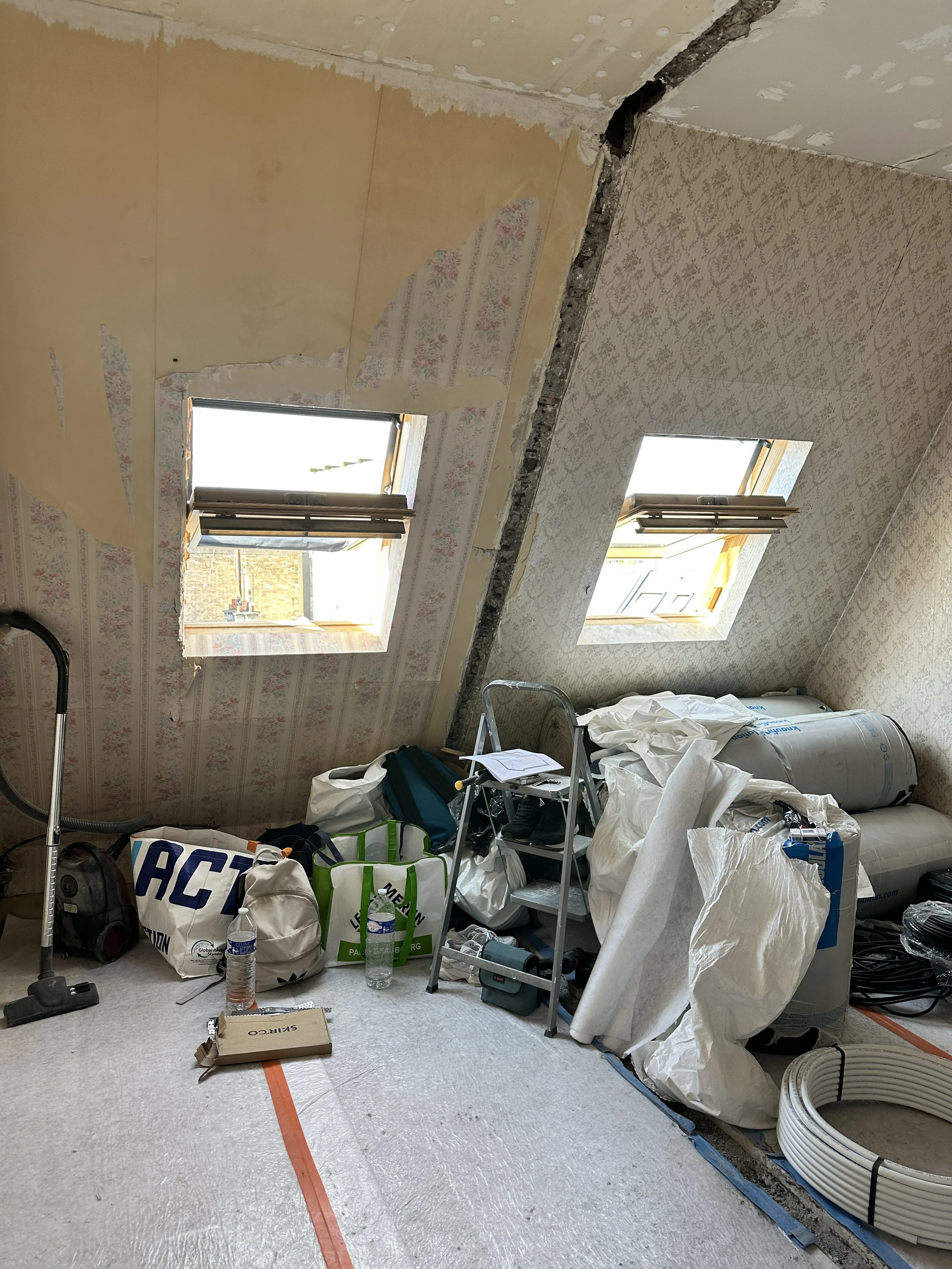 construction-site-paris-renovation-bea-buehler1.JPG