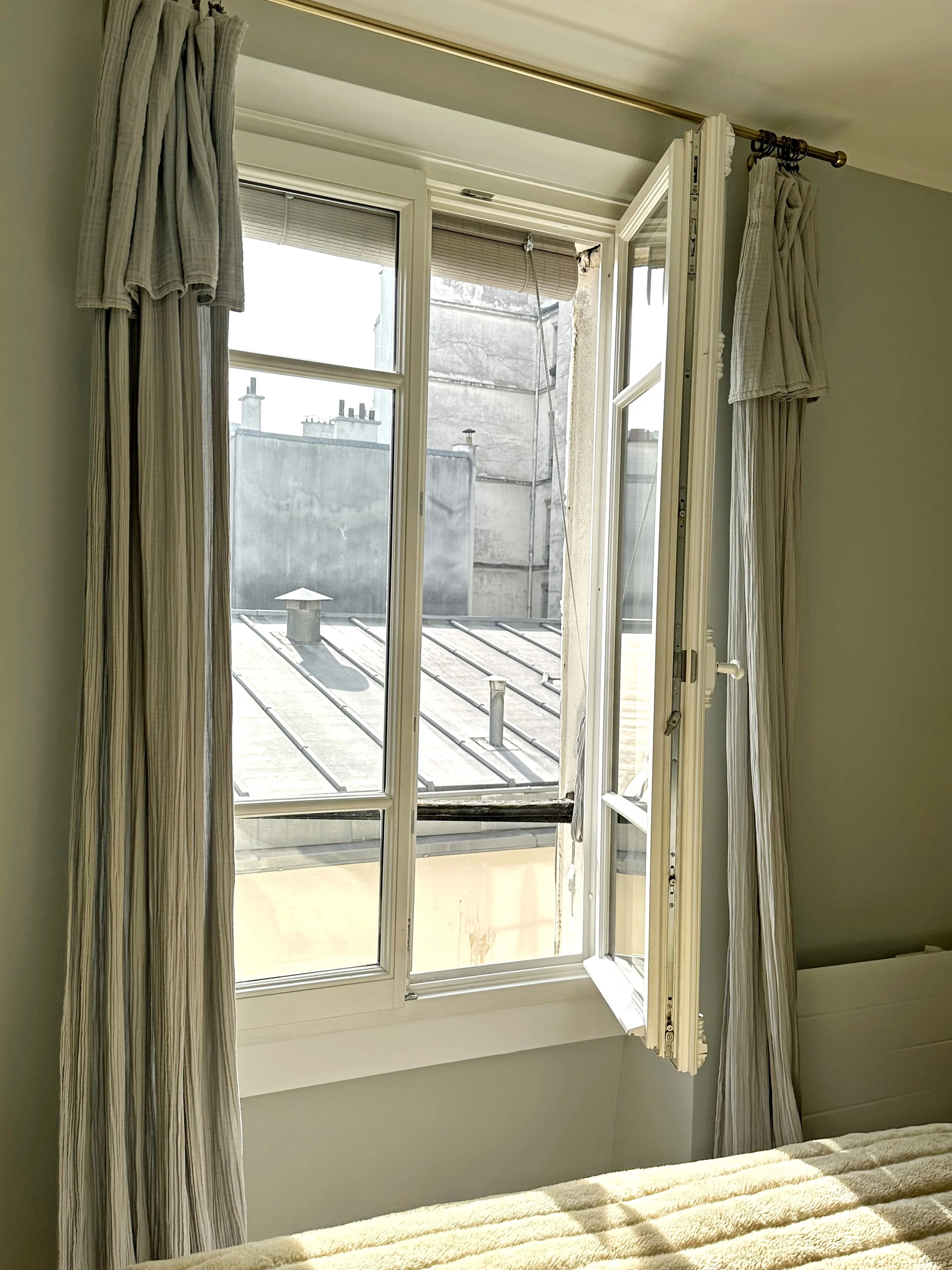 chambre 02 rideaux4.jpg