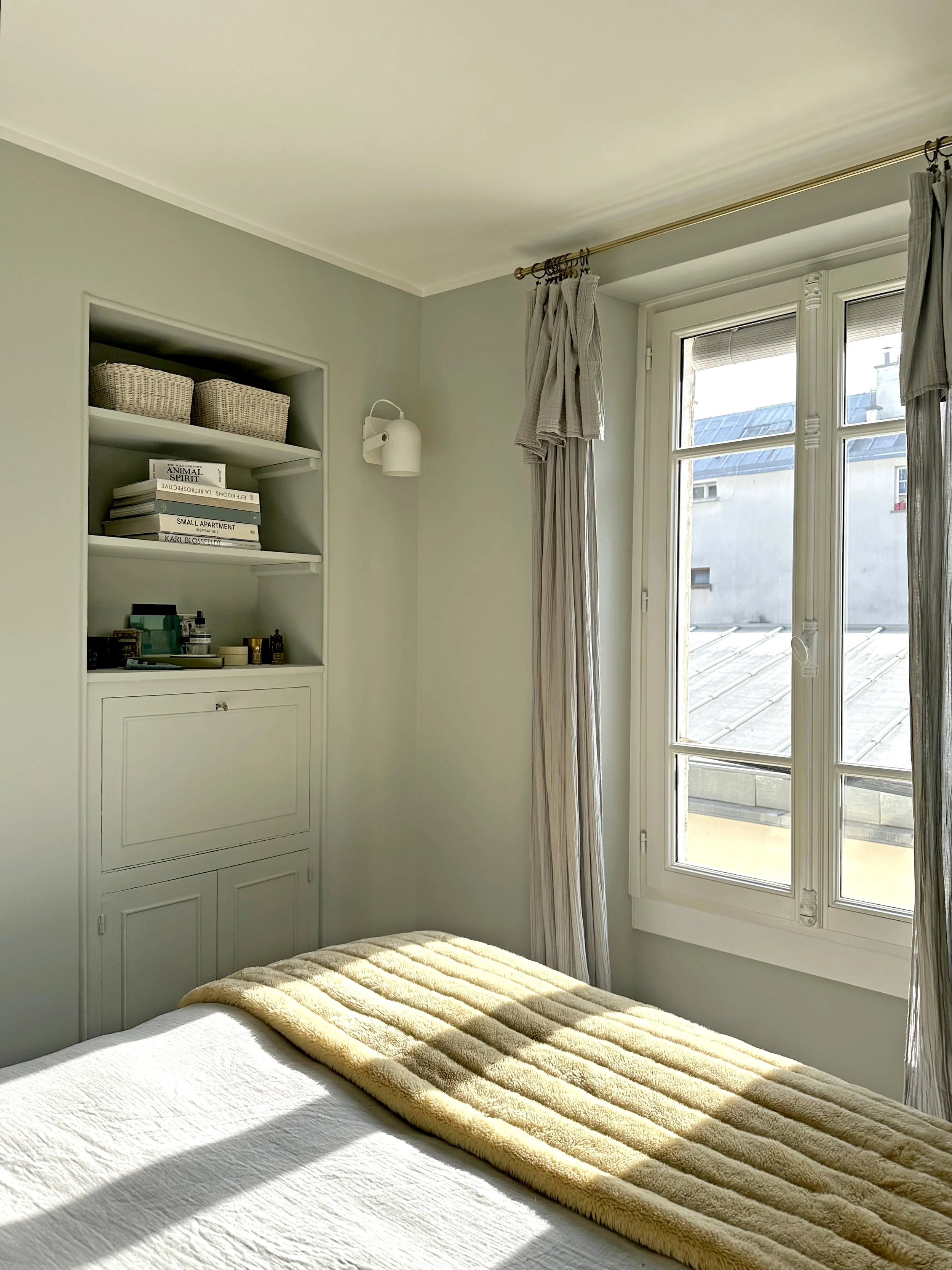 chambre 02 vue du lit1.jpg
