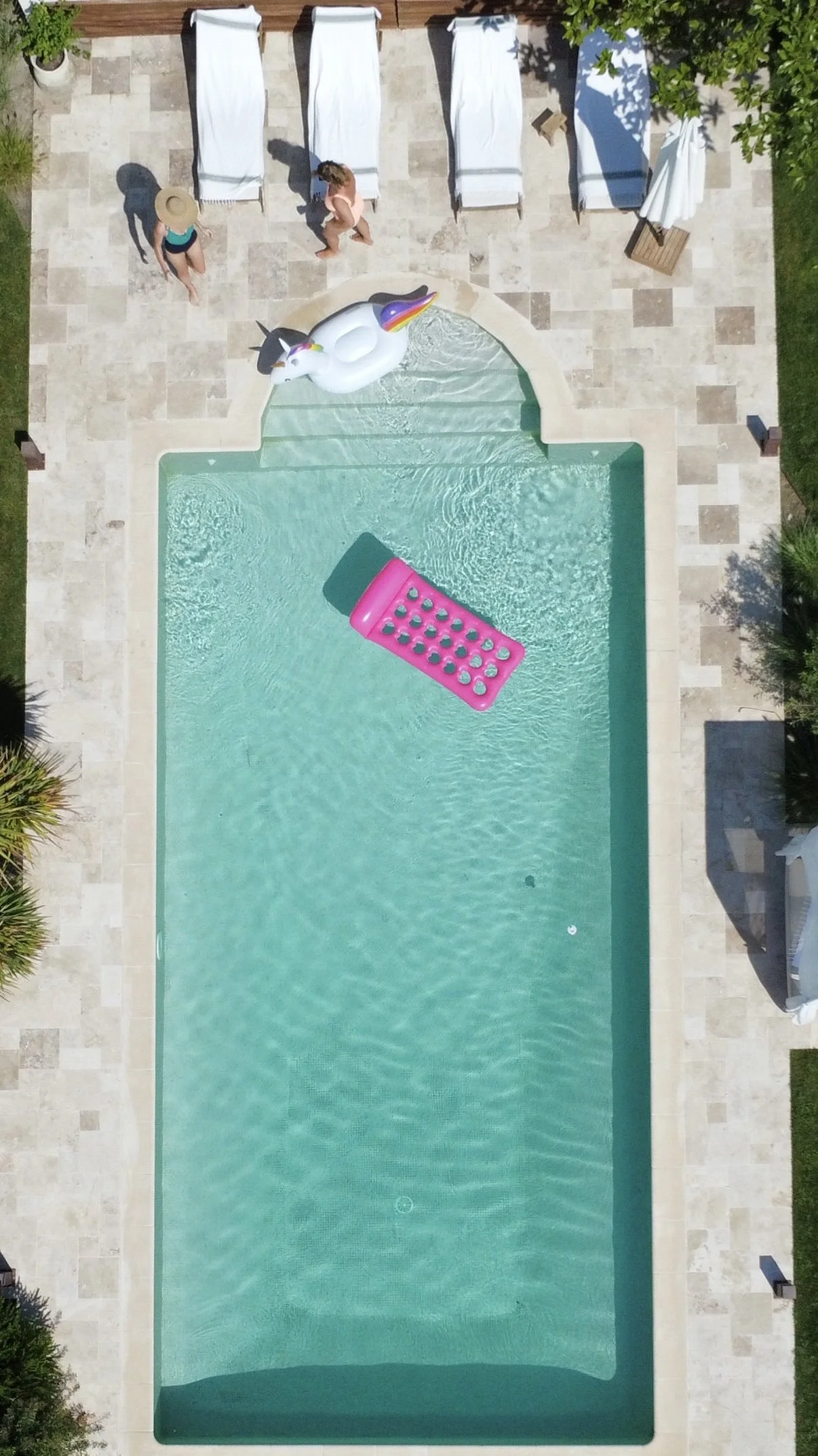 le-lagon-vert-villa-holiday-pool-provence-drone-shooting-05.JPG