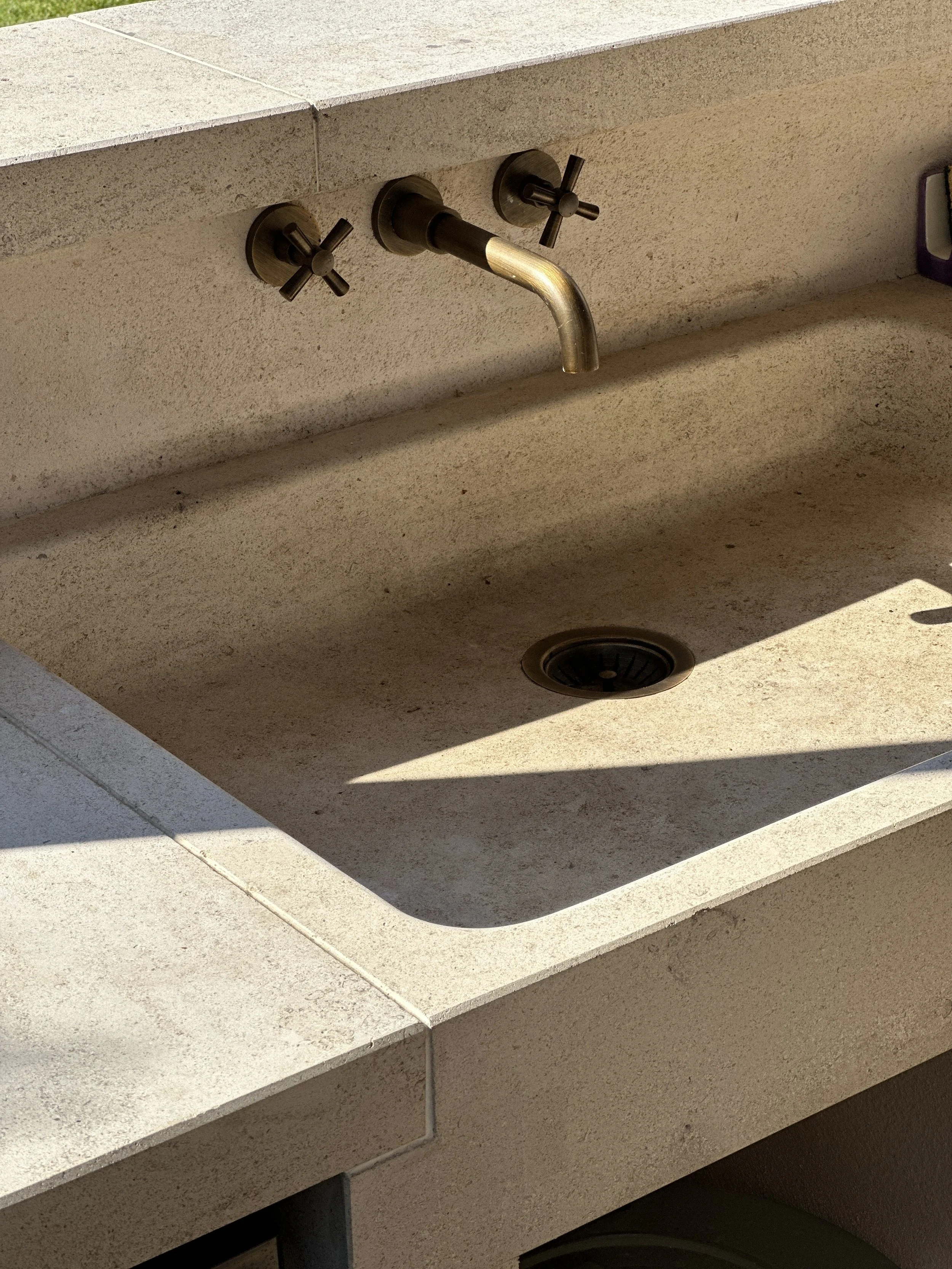 le-lagon-vert-villa-holiday-pool-provence-outdoor-kitchen4.JPG