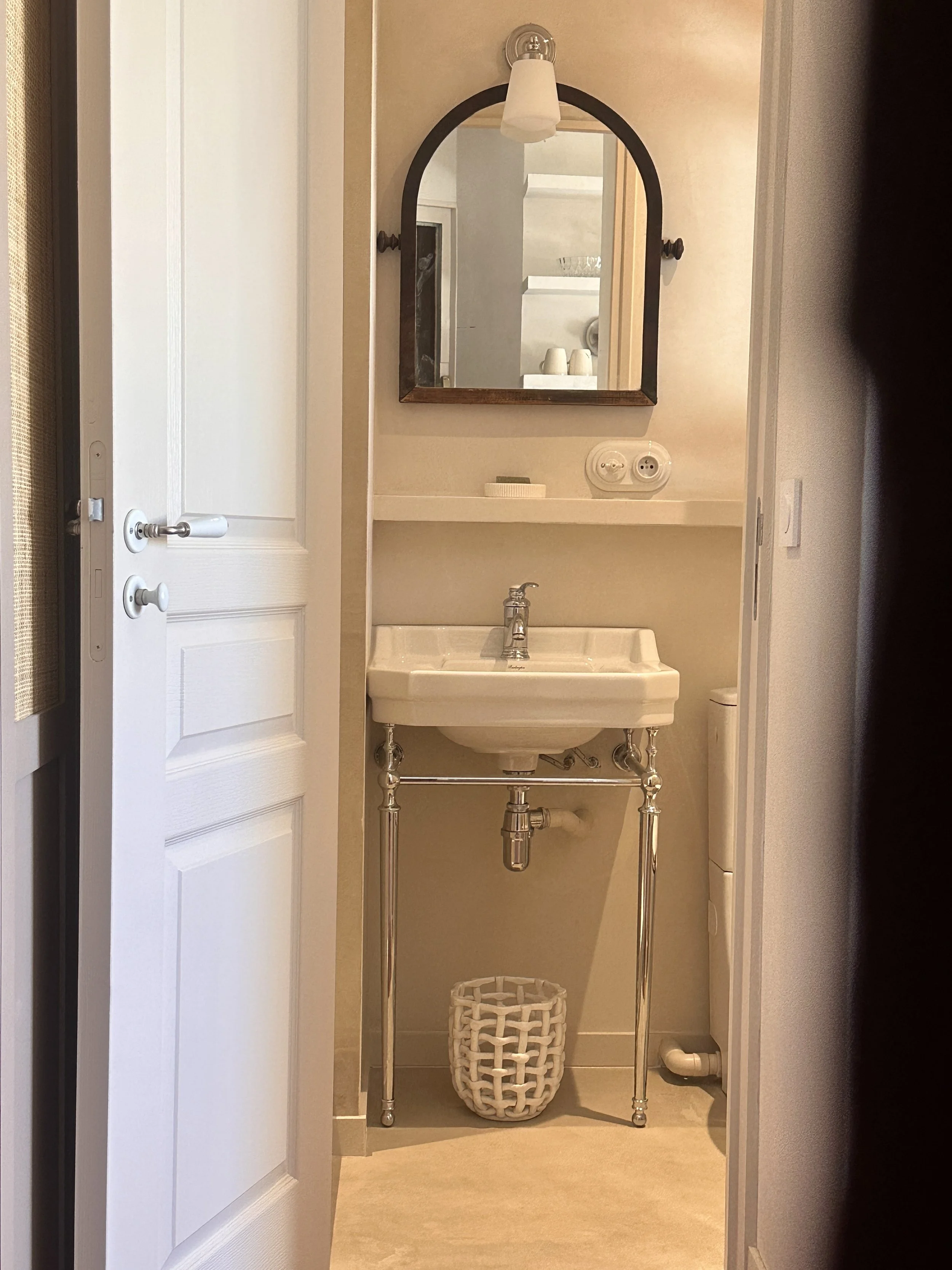 salle-de-bain-vue-exterieure-studio-beabourg-interieur-design-bea-buehler.JPG