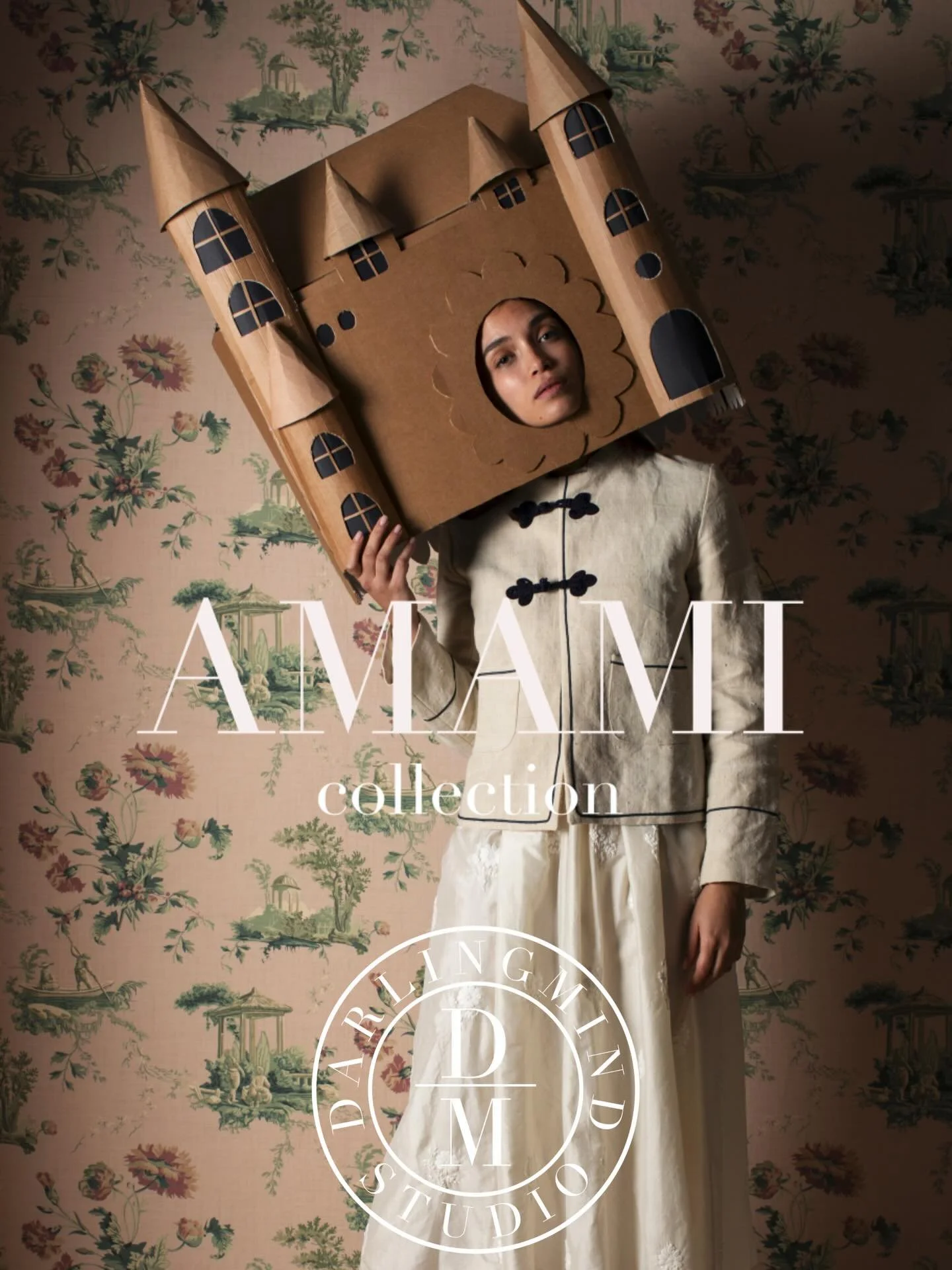 A daily embrace. 
Our Amami collection is designed to transform your spaces into havens of warmth, inspiration, and true comfort.
Delicate patterns, enveloping colors, and a subtle visual poetry that touches every corner because the spaces we inhabit
