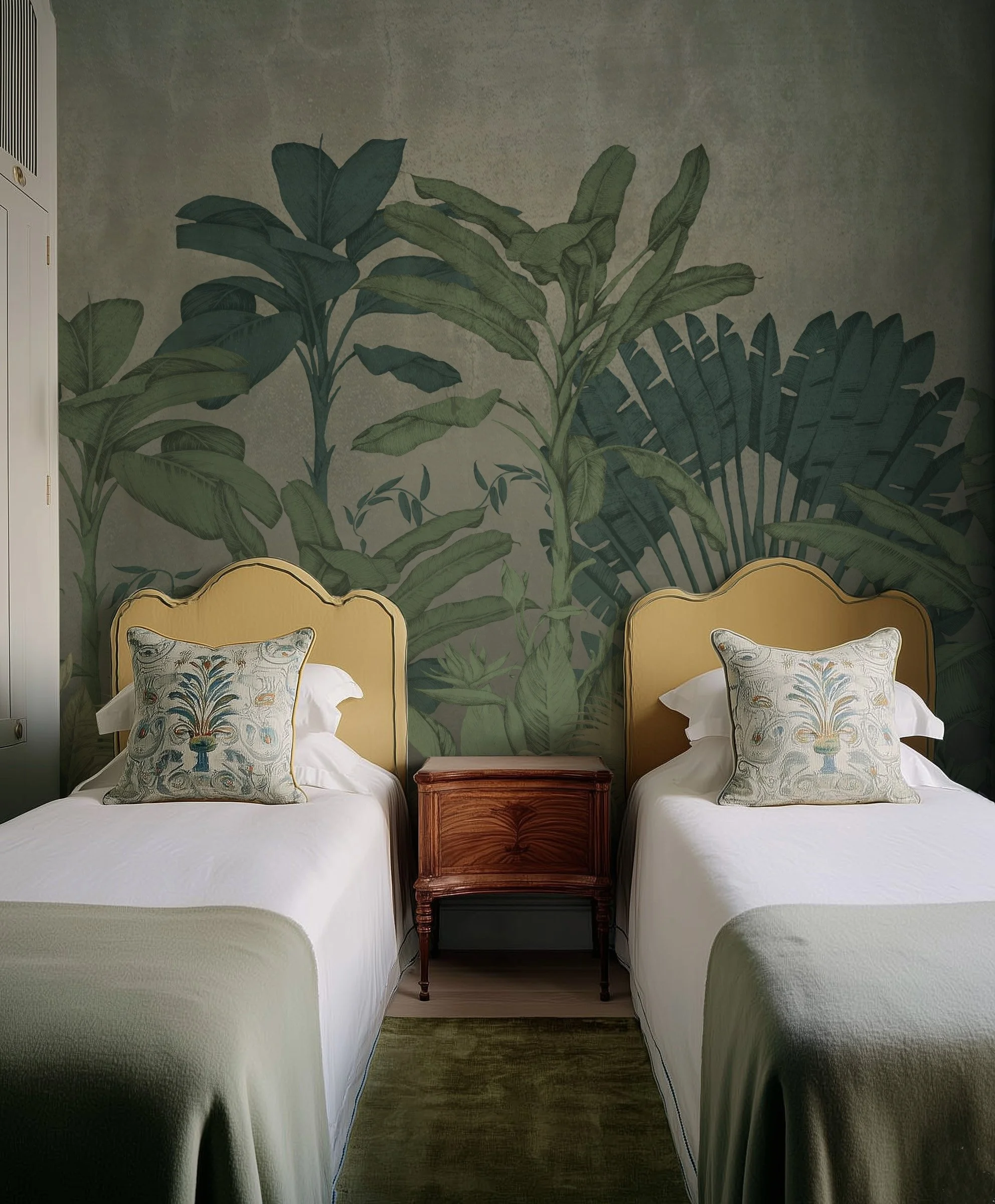 CRIMSON MIRAGE MID GREEN.jpg