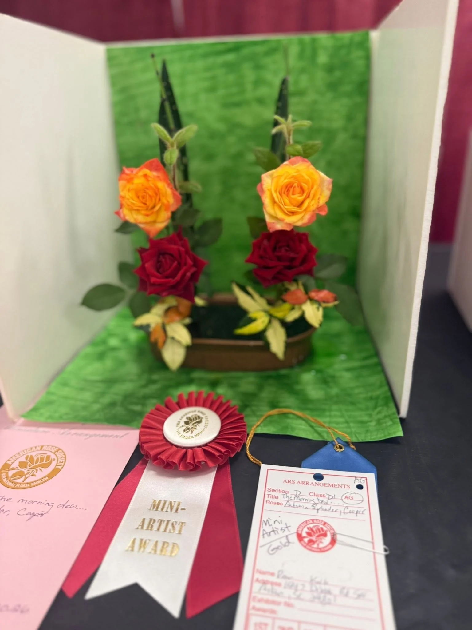Mini Artist Award.jpg