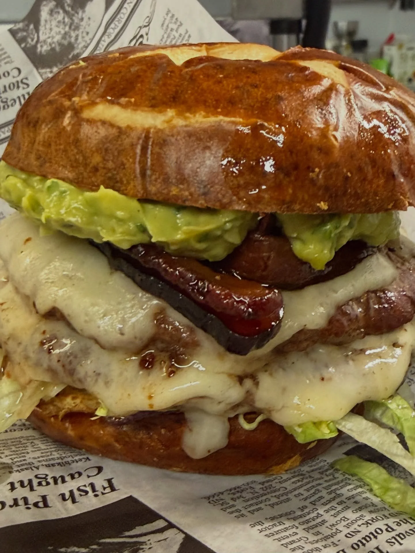 🍔 It&rsquo;s Burger Night on the Farm! 

Join us tonight from 4&ndash;8pm for one of the tastiest nights of the week!

Featured Burger: Ale House Mushroom Cheddar
Stacked with:
&bull; creamy beer cheese
&bull; farm-grown oyster mushrooms
&bull; cris