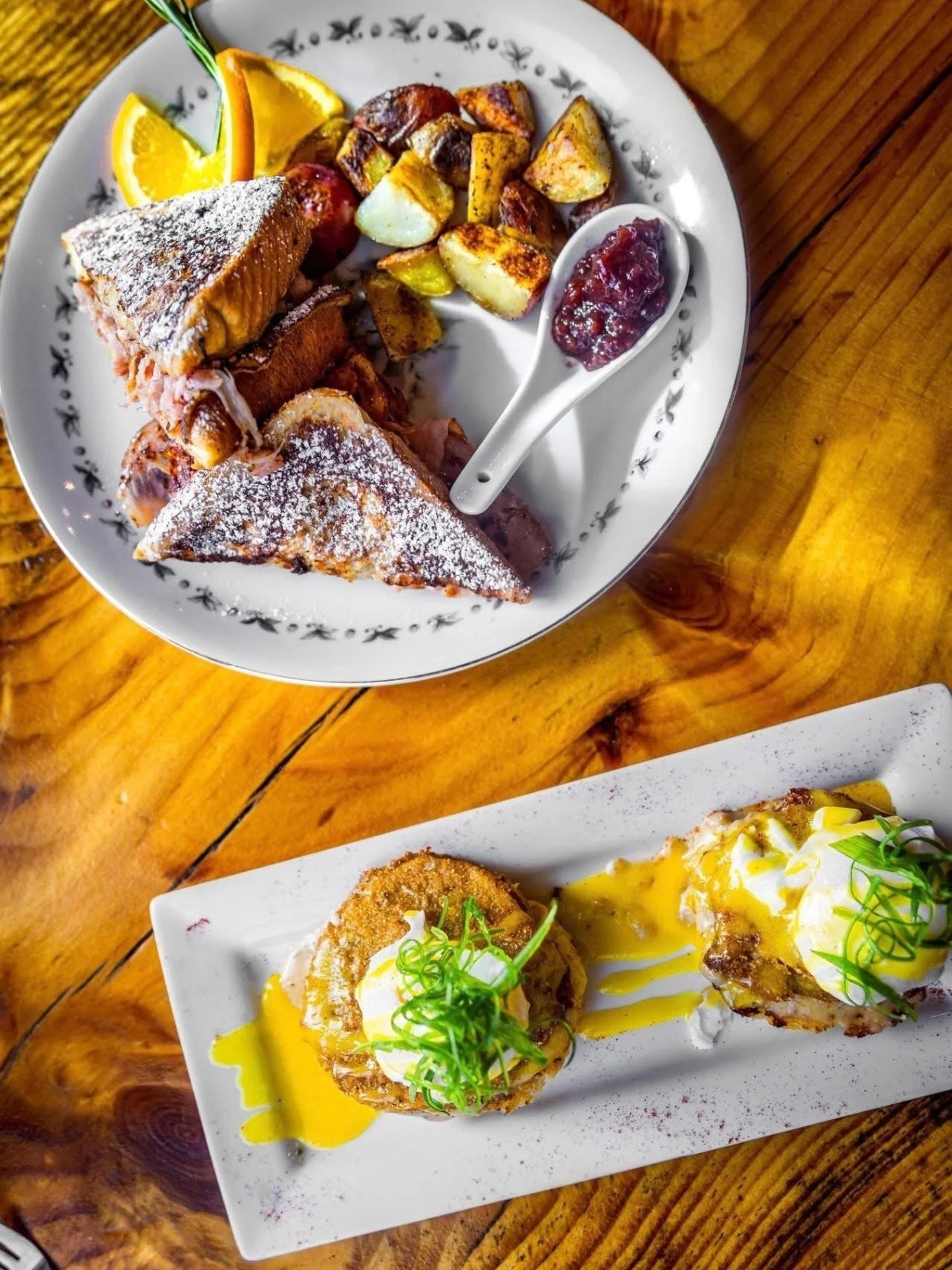 Good Morning! Brunch on the Farm is served today &amp; tomorrow 9am-1pm. Come celebrate the start of spring with a strawberry rhubarb mimosa! ✨🥂

@harborsprings @harborspringschamberofcommerce  @petoskeyarea @petoskeychamber