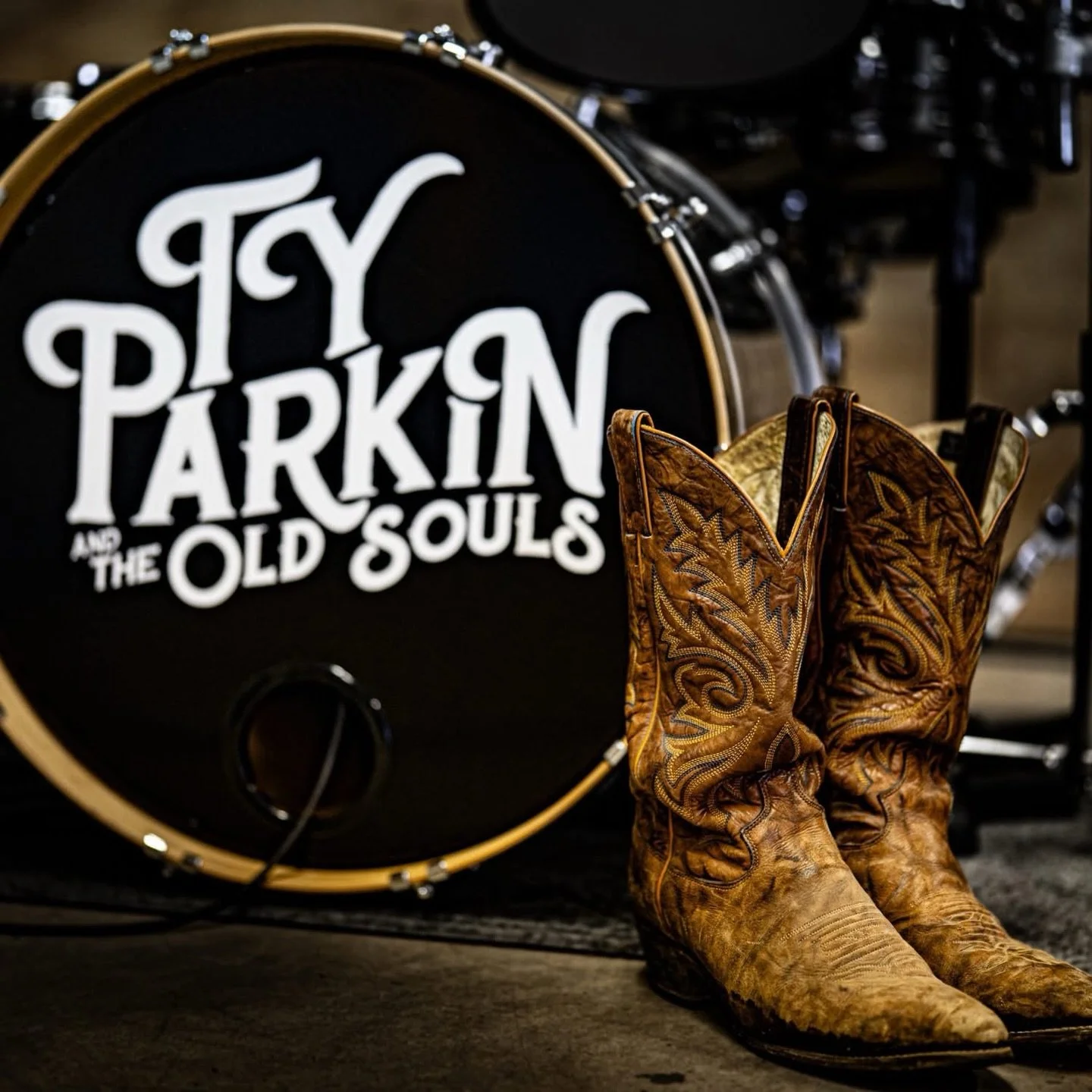 It&rsquo;s been a week here in Northern Michigan&hellip; and we&rsquo;ve got just the thing to lift your spirits.

Treat yourself to a night out this Saturday! 🎶
Ty Parkin &amp; The Old Souls hit the Waterwheel Stage from 5&ndash;8pm.

Free to enjoy