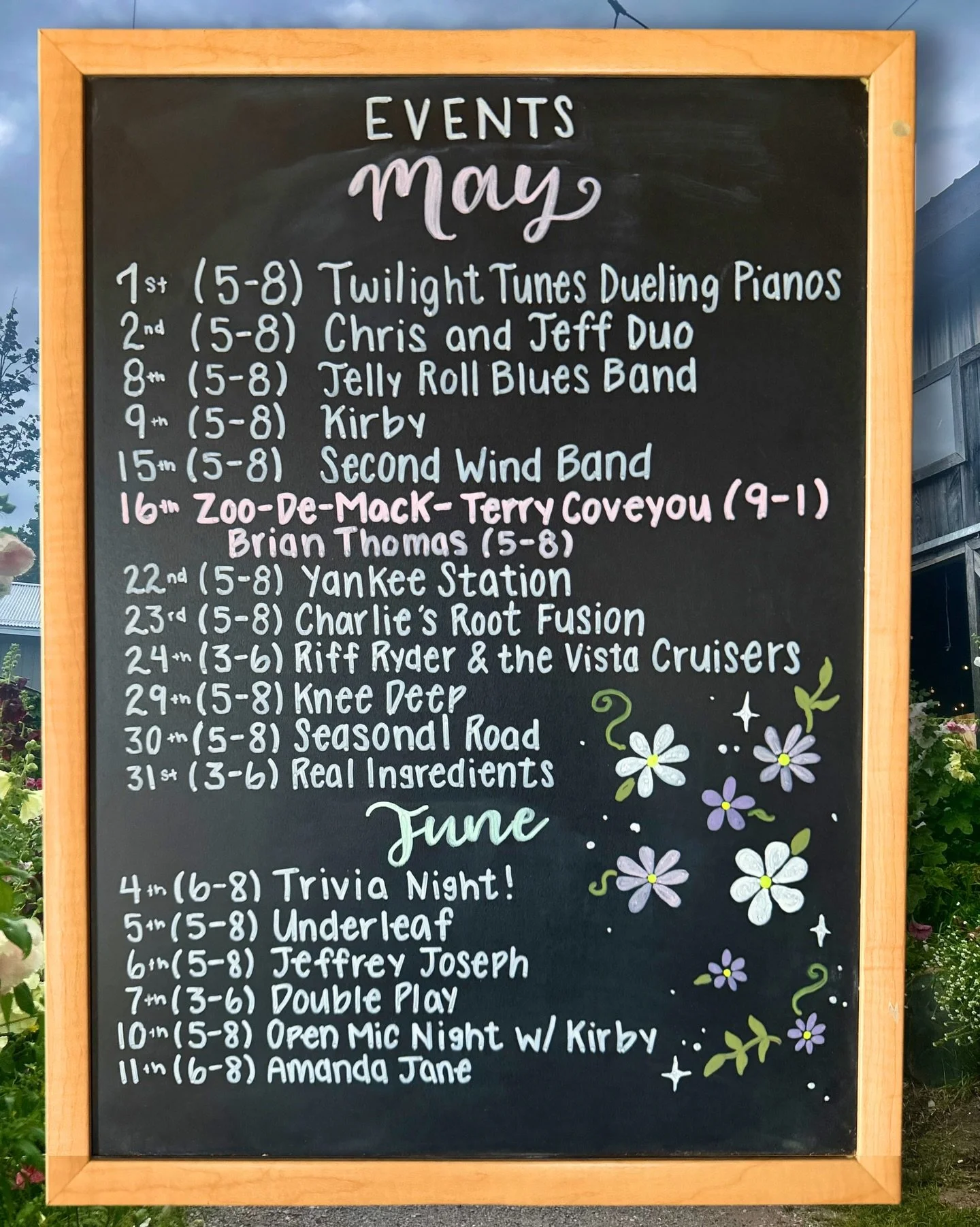 🔥Get ready... May is coming in HOT!! We&rsquo;ve got an incredible lineup of free live music, farm fun, and feel-good nights waiting for you.
Take a peek at the schedule and start planning your visits now!

@harborsprings @harborspringschamberofcomm