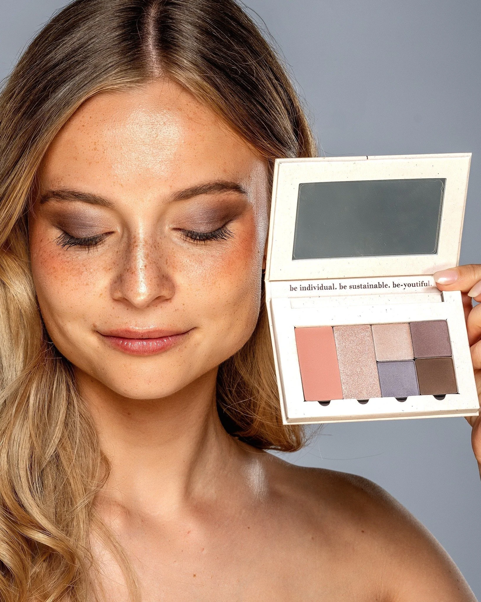 Be individual. Be sustainable. Be-youtiful. You choose your own colours to fill your sustainable Benecos Beauty ID Palette.

https://www.benecos.com.au/shop/make-up/beauty-id-palettes

#naturalbeauty #naturalmakeup #sustainablemakeup #refillable #reu