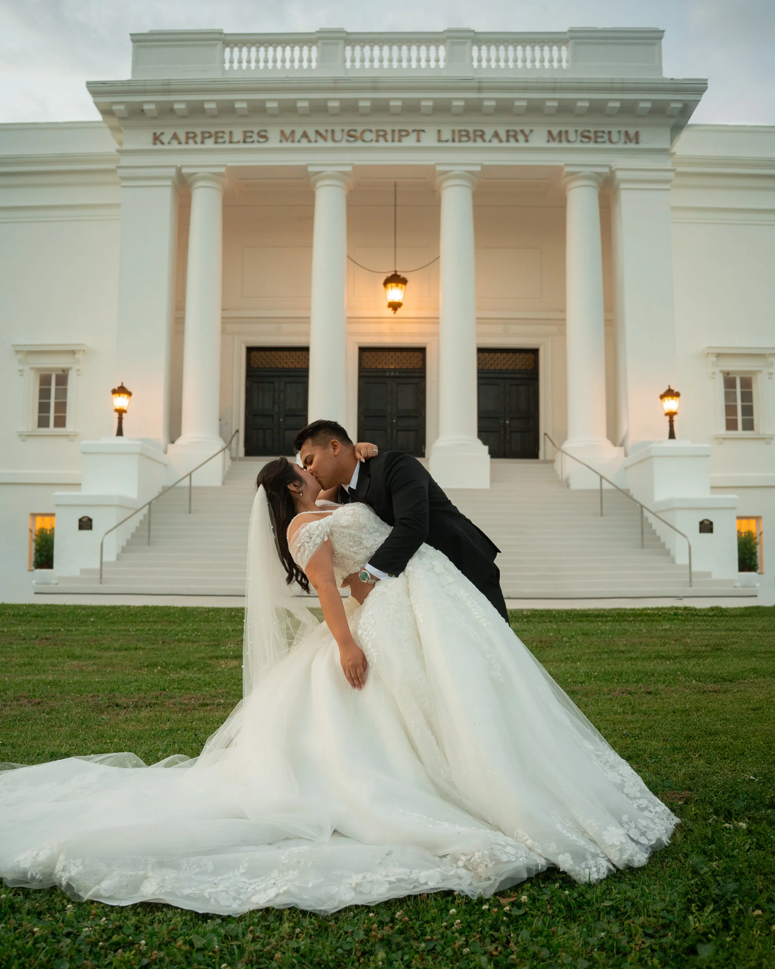 Deanna+Kris-410.jpg