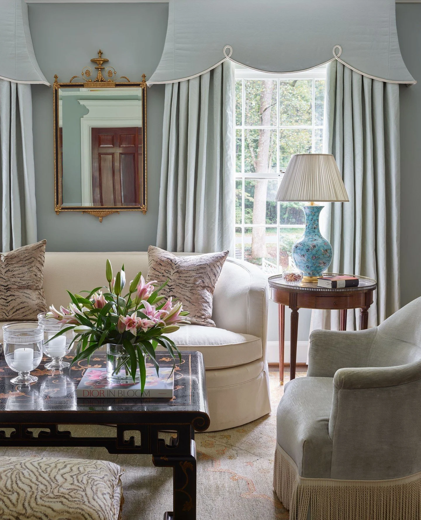 You may have checked all the gifts off your list, but it&rsquo;s never too late to give back 🤍⁠
⁠
@cathedralgivingbydesign makes it easy to celebrate the season of giving through the beauty of design. The proceeds from this year's show will benefit 