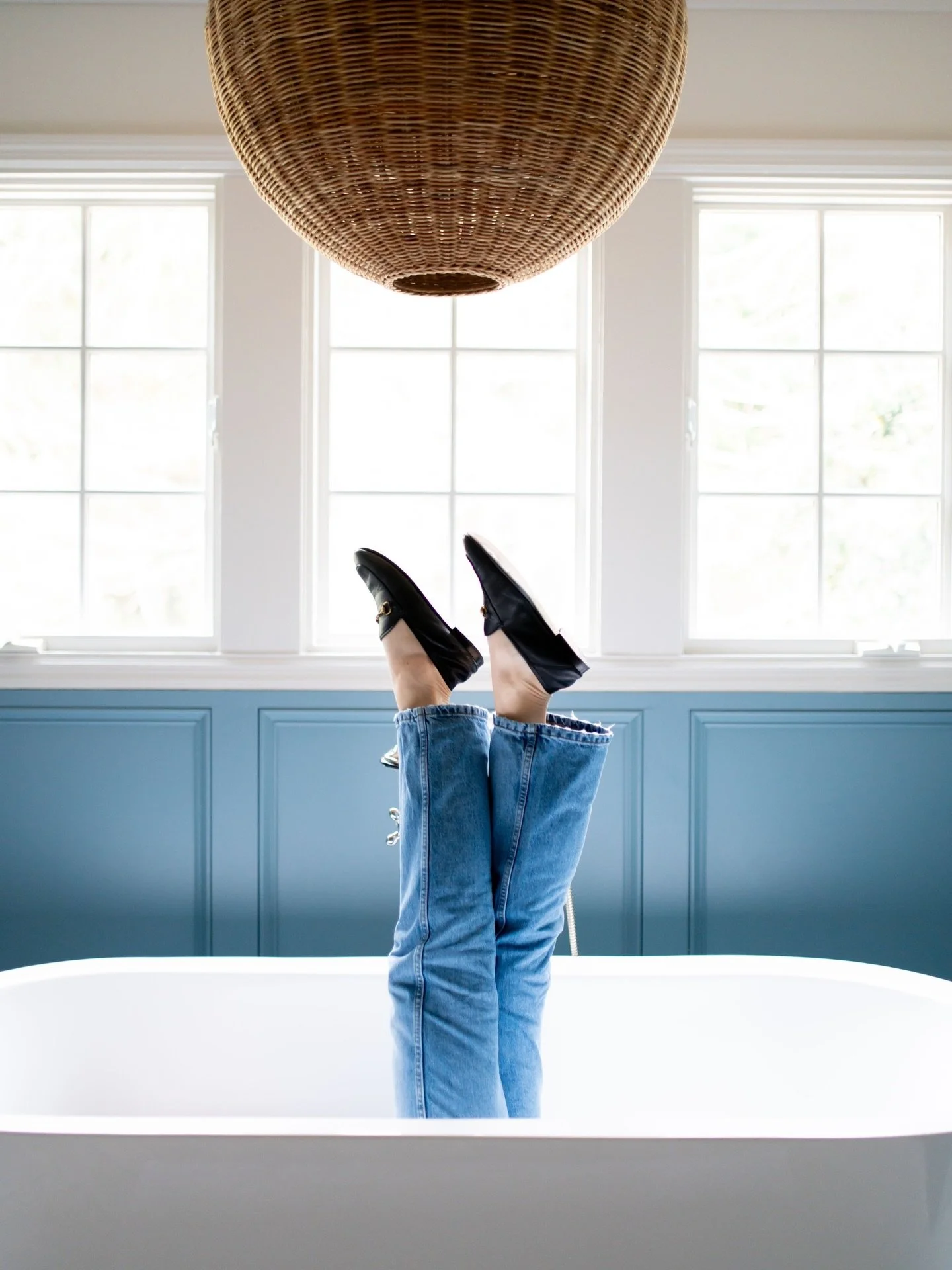 Spring cleaning the @hattinkhomesinteriors way 🫧⁠
⁠
Think less tidy up, more total refresh. These new bathroom renovations are the perfect way to start the season fresh!
⁠
📷️: @marilynmorganphoto