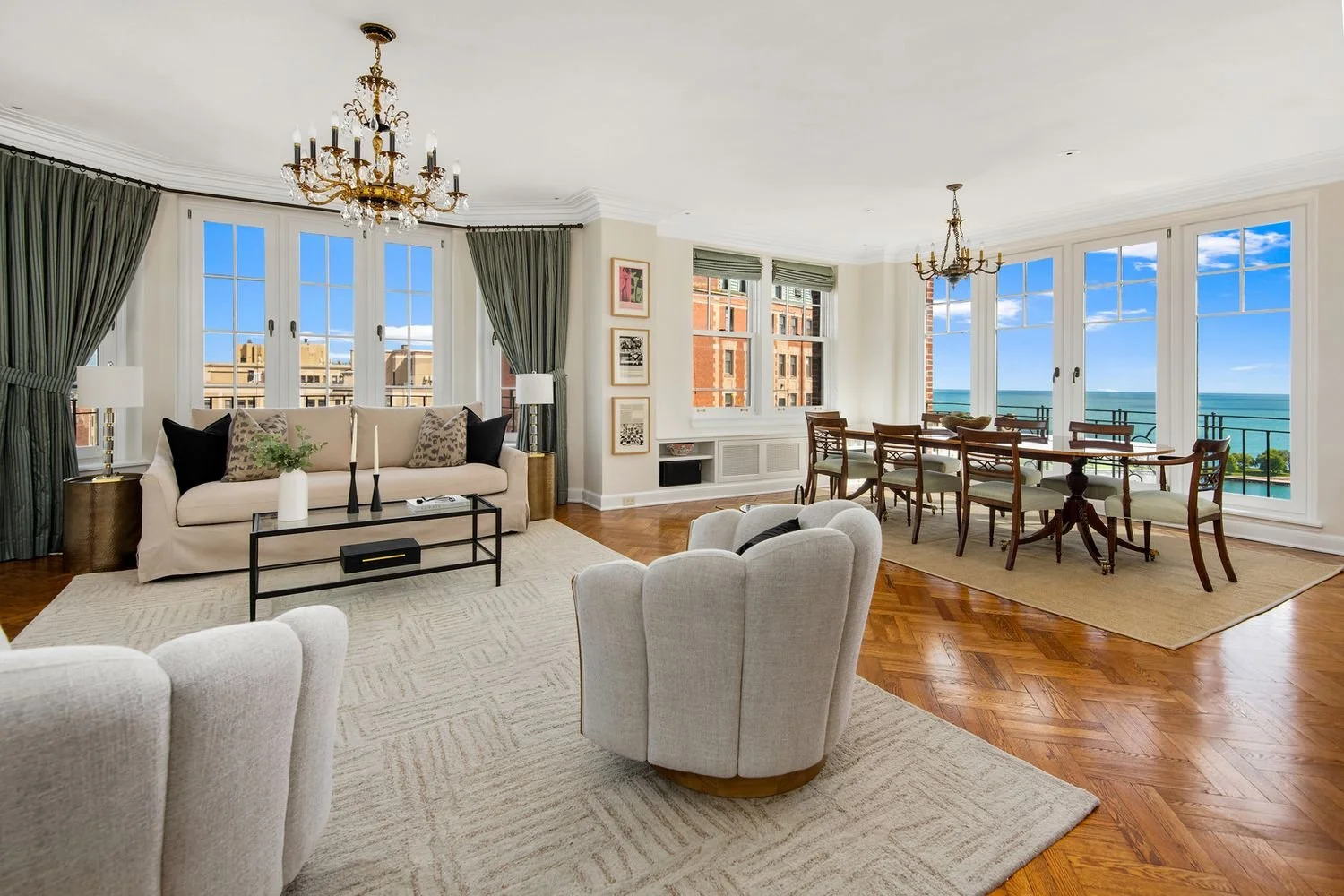 421 W Melrose St, #18BC