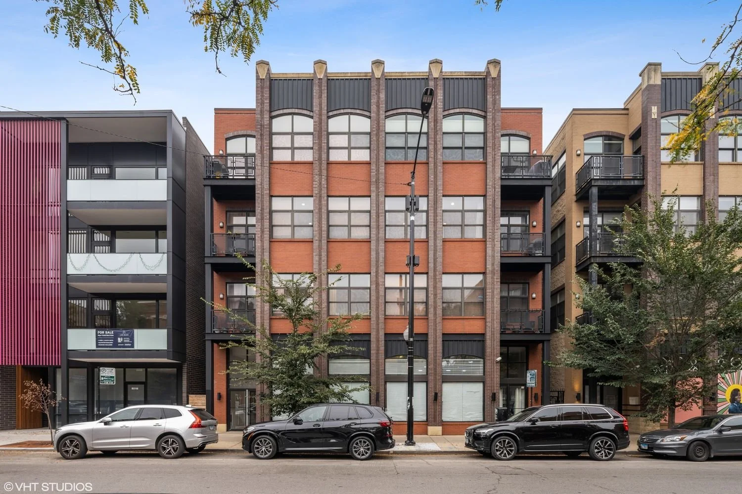 1821 N Milwaukee Ave, #301