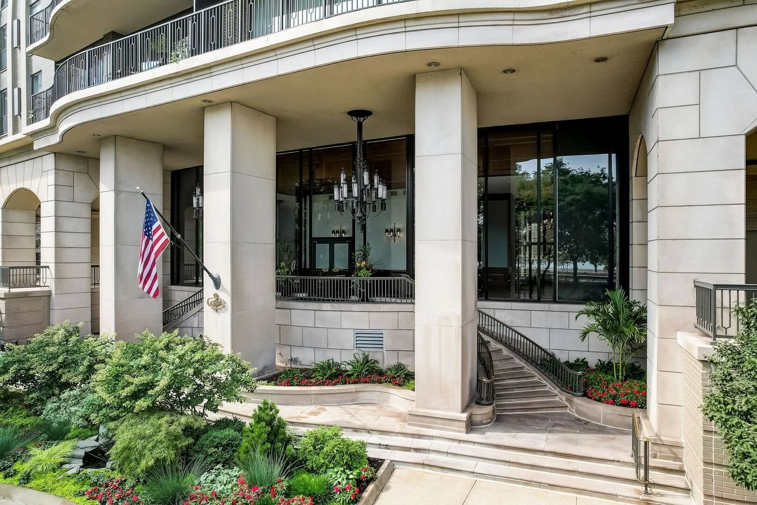 1040 N Lake Shore Dr, Unit 30B