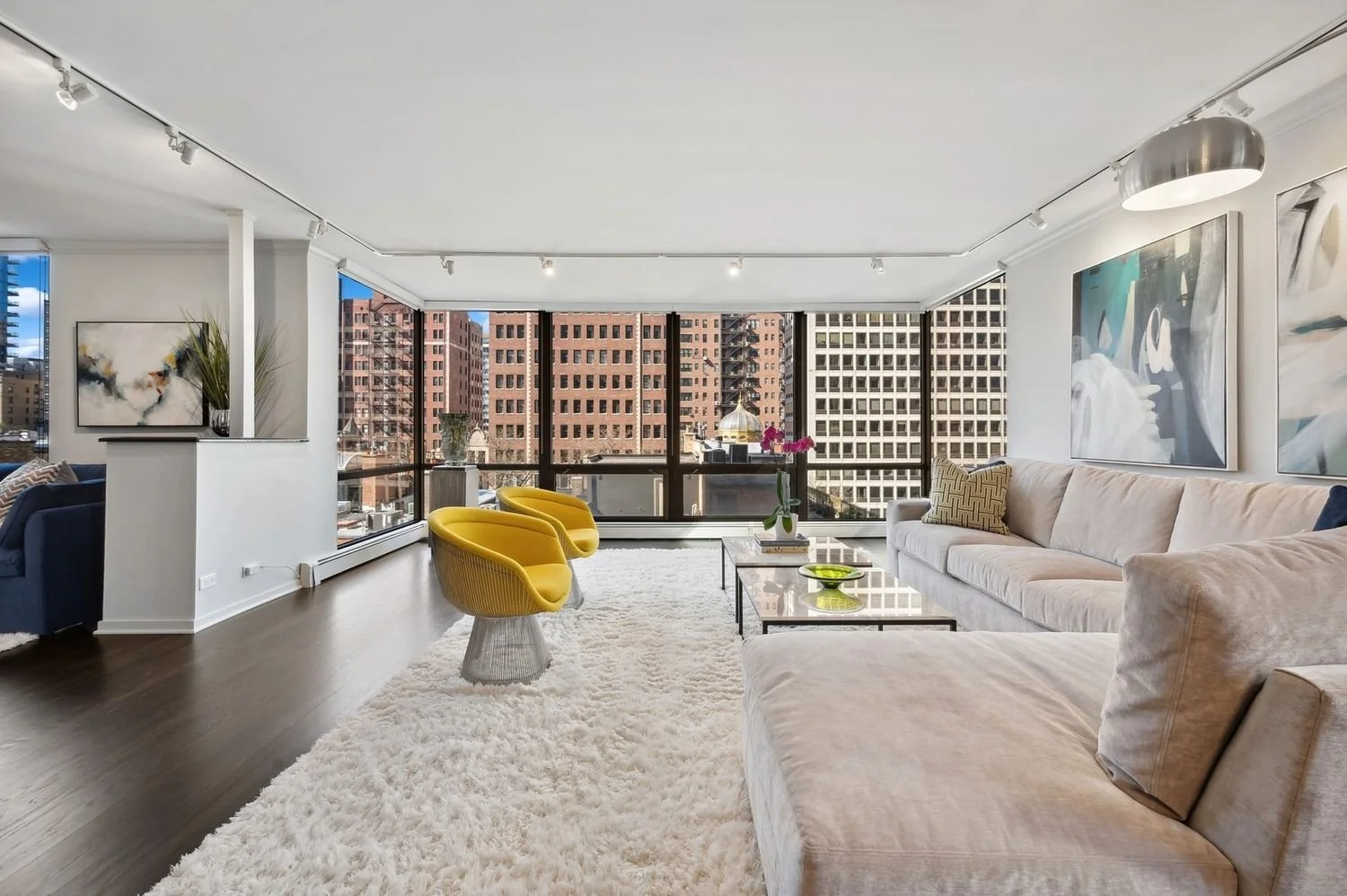 100 E Bellevue Pl, Unit 6A