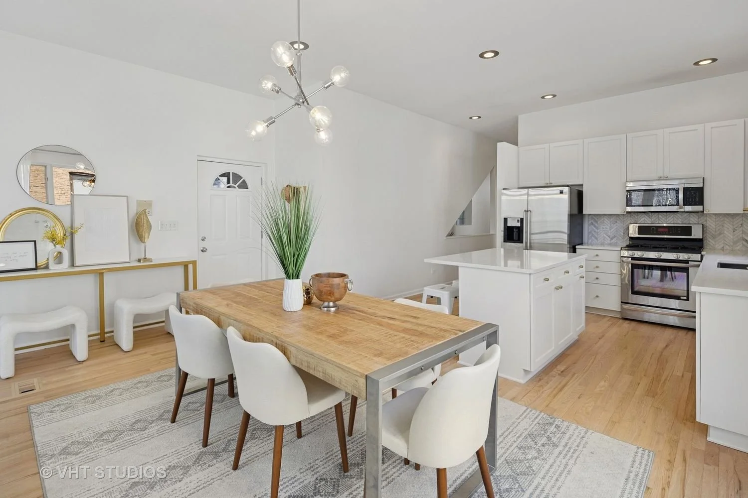 1250 N Wolcott Ave, Unit 1