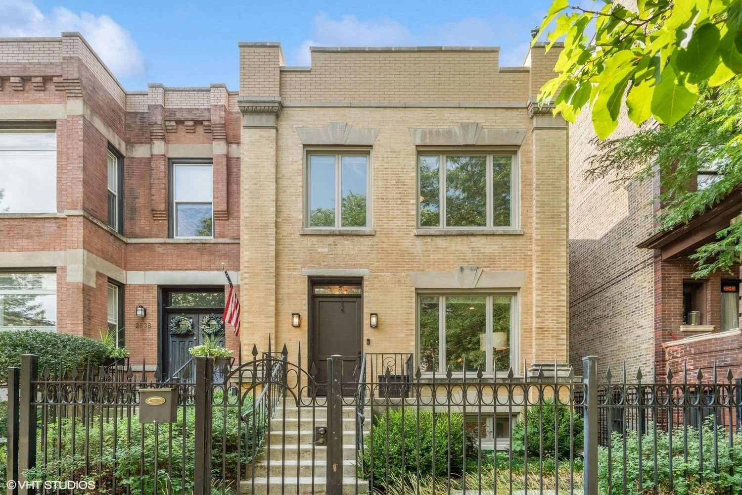 2540 N Spaulding Ave