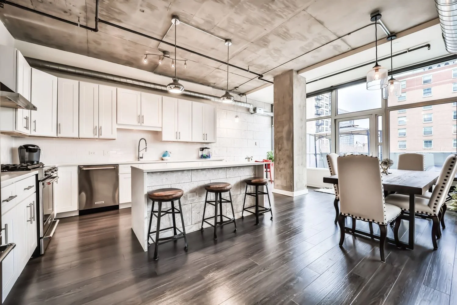 50 E 16th St, Unit 303