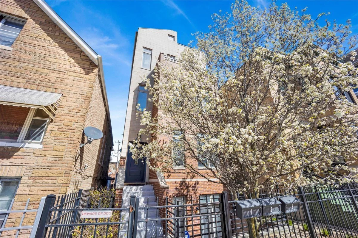 2014 W Augusta Blvd, Unit 3