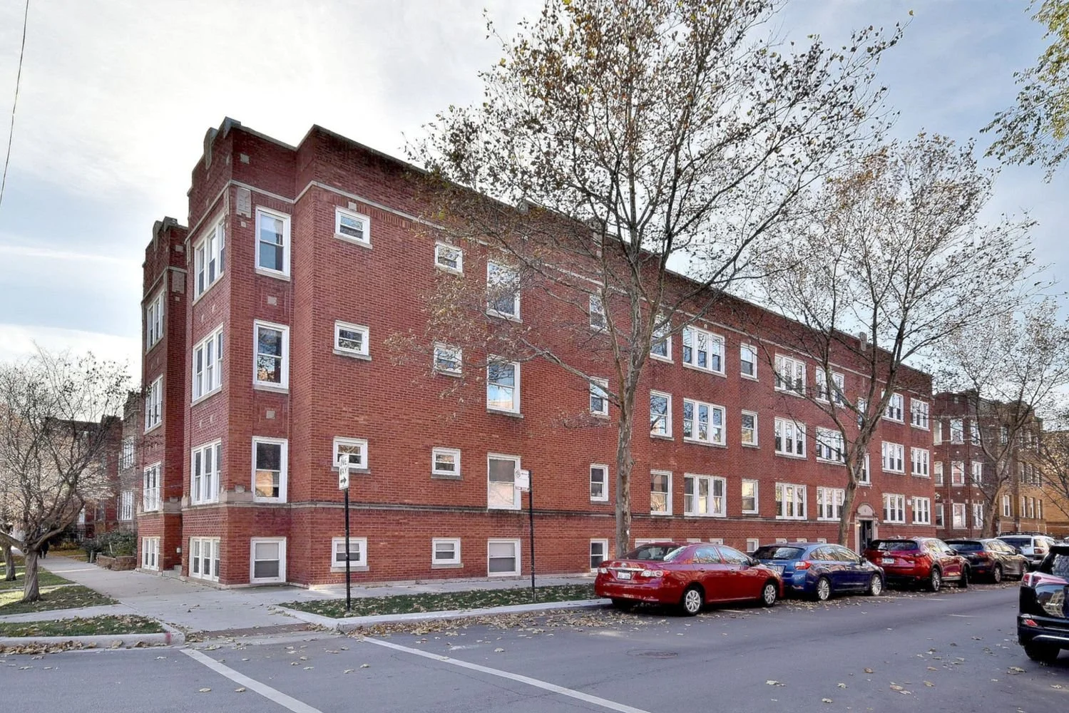 2607 W Gunnison St, Unit 2