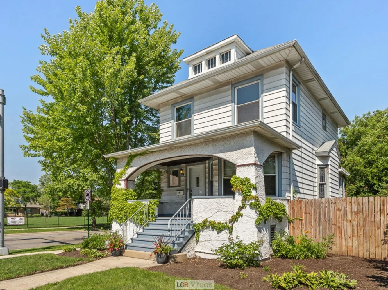 700 S Oak Park Ave