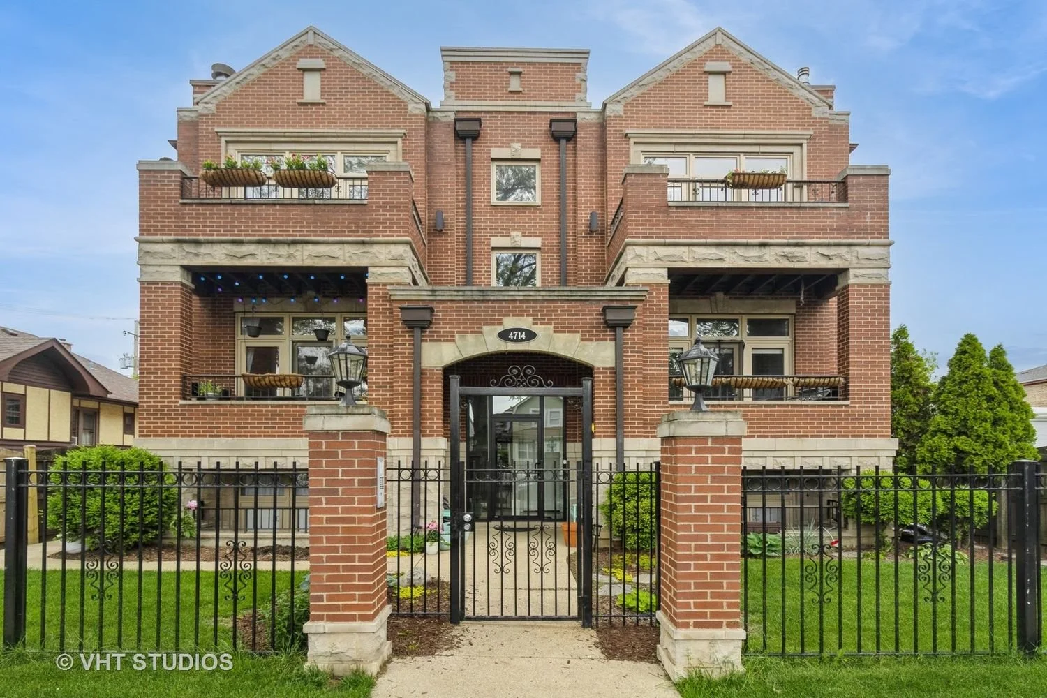 4714 W Berteau Ave, Unit 1N