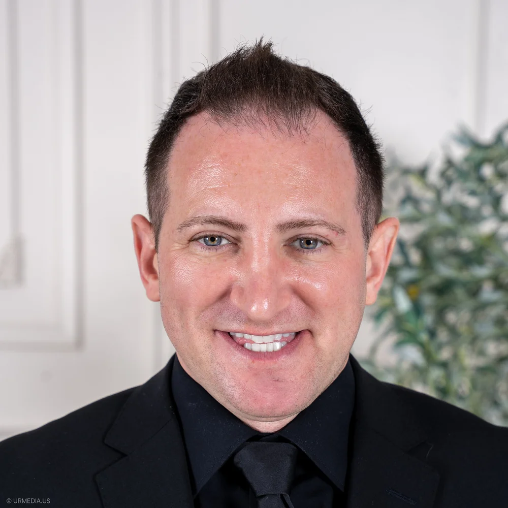 Sam Abadi, Listing Agent