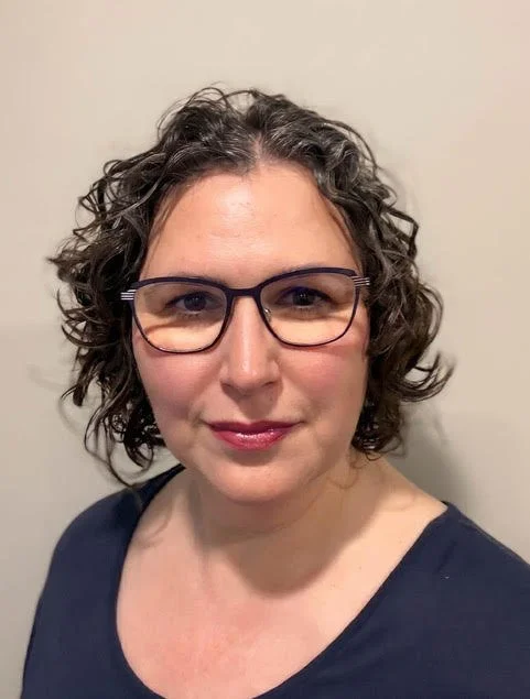 Julia Barta headshot