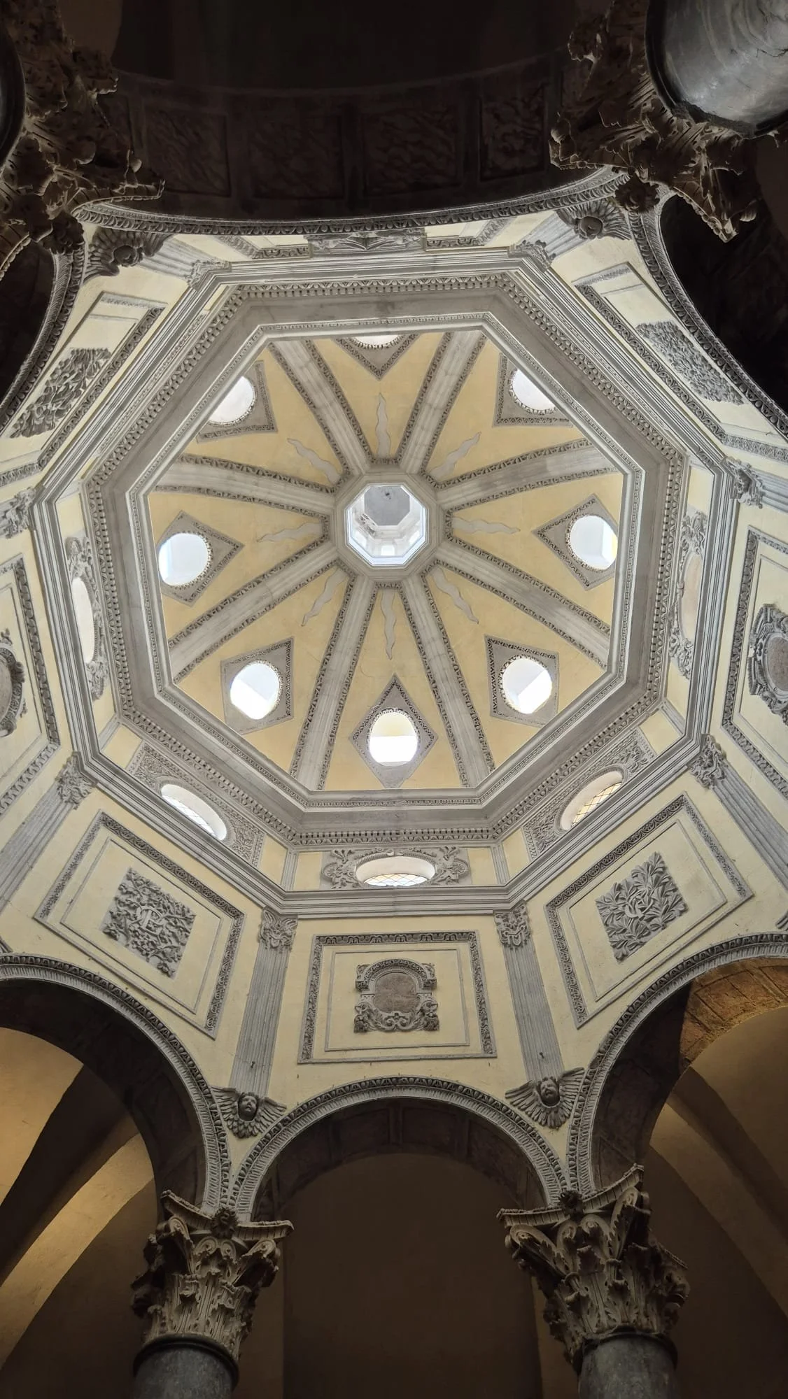Aix - cúpula catedral.jpeg