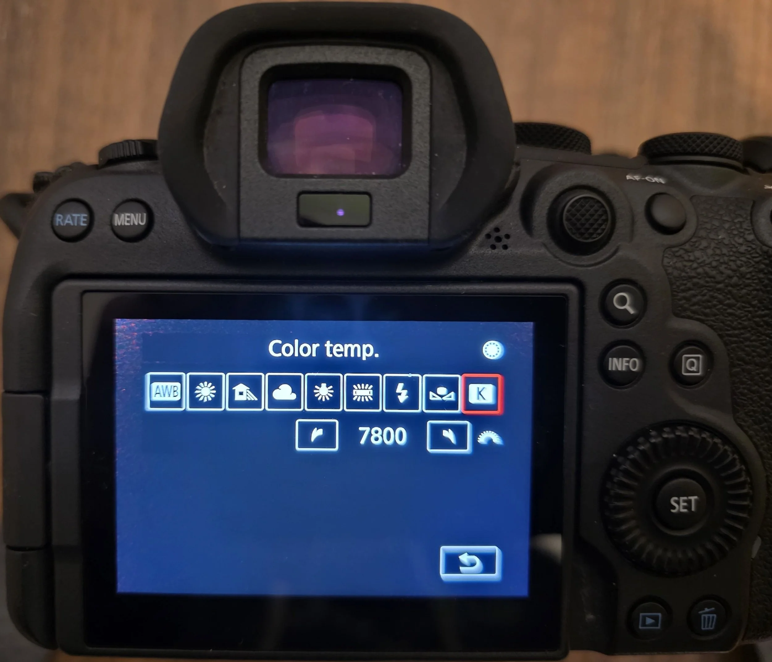 Image of the white balance control with Kelvins on the canon R6 markII.jpg