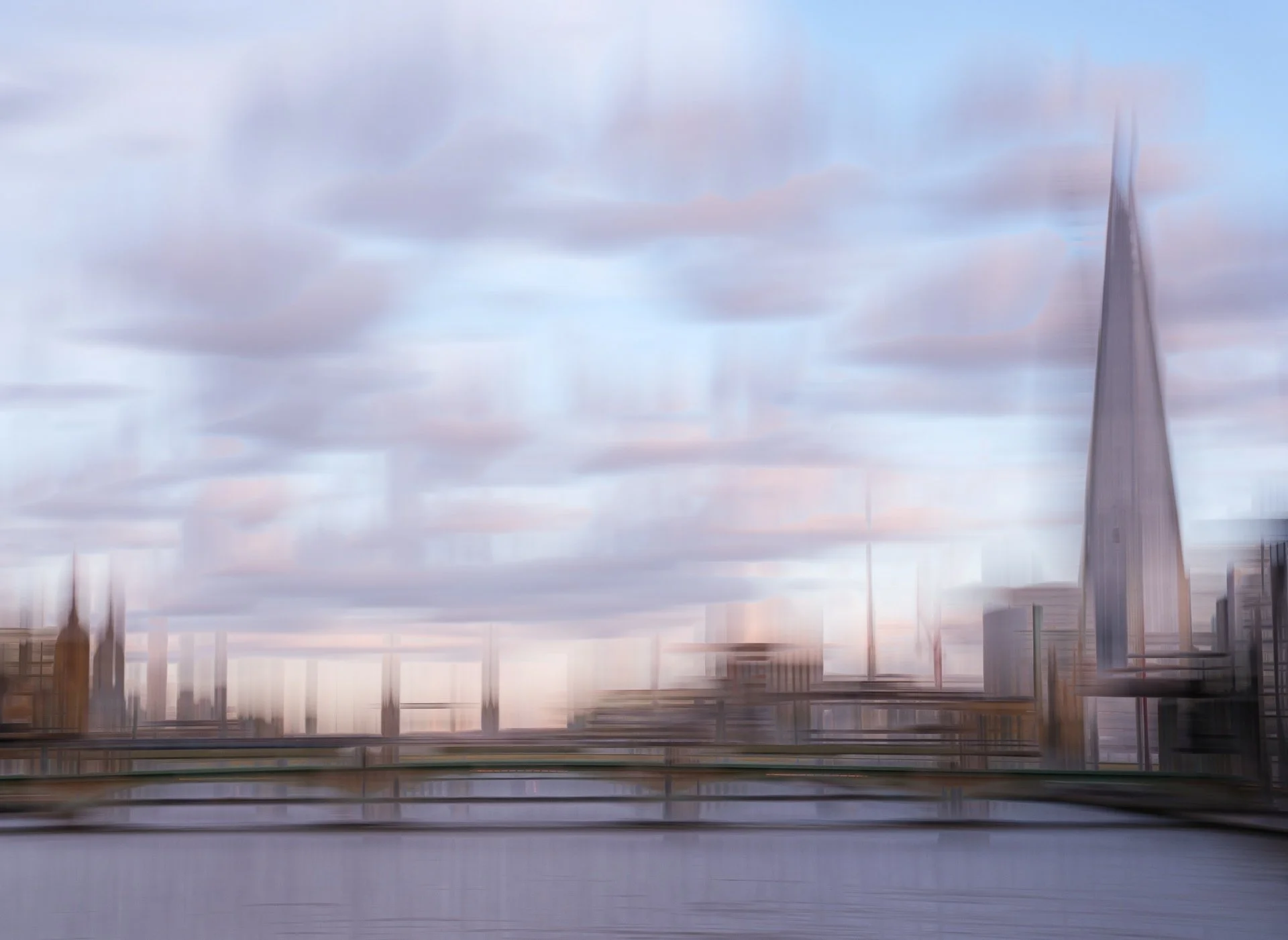 In camera Multiple Exposure 📸

Oh yes, it's 'that' view' again but even though I visit about once a month I never get tired of it! This time I loved the way the clouds got crosses on them as well and the longer lines blurred the bridges more but kep