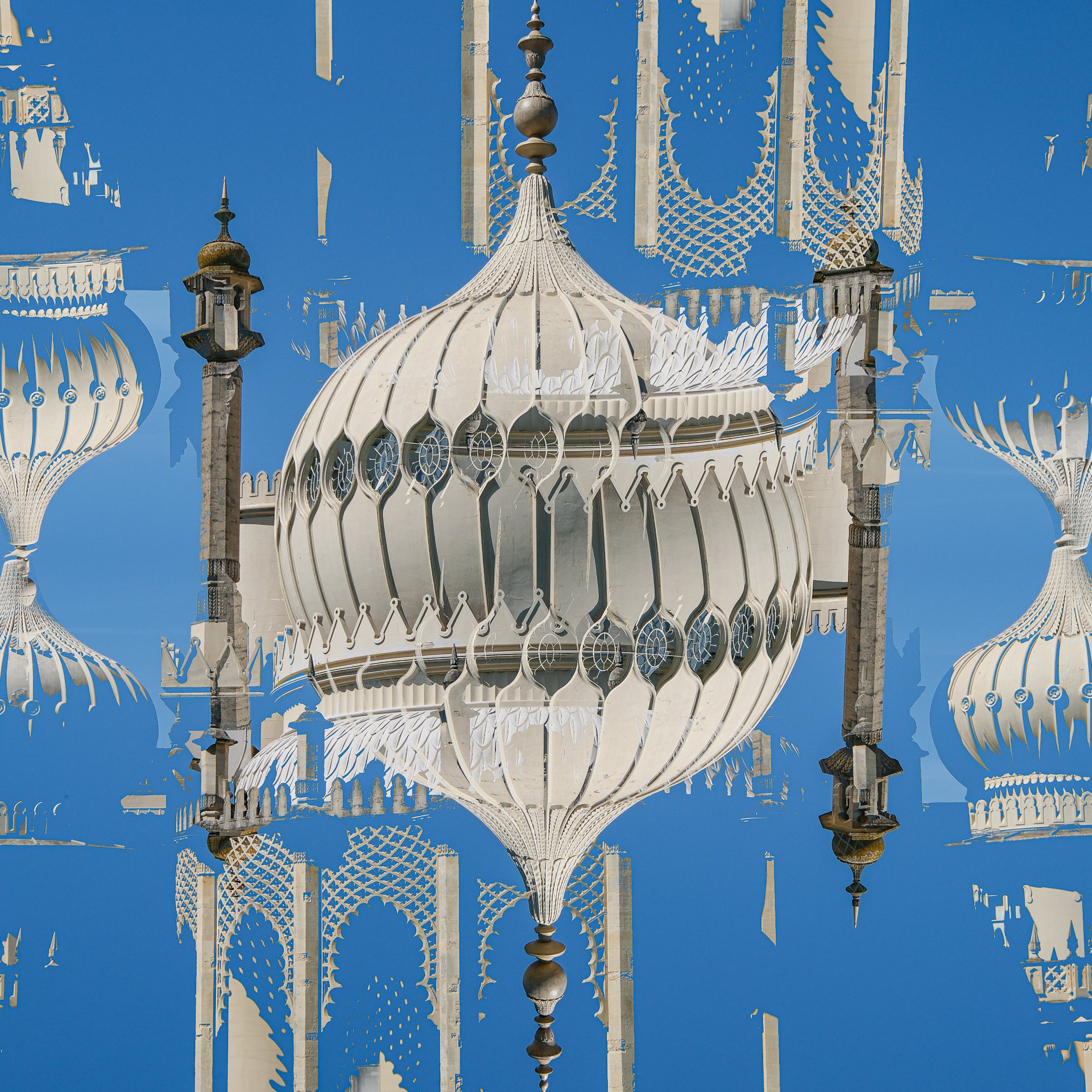 In Camera Multiple Exposure 📸

It's definitely up there with the Selfridges Building as one of my favourite buildings to photograph.  This is the Pavilion in Brighton.  Usually I play with this in Photoshop but I had forgotten to turn off light mode