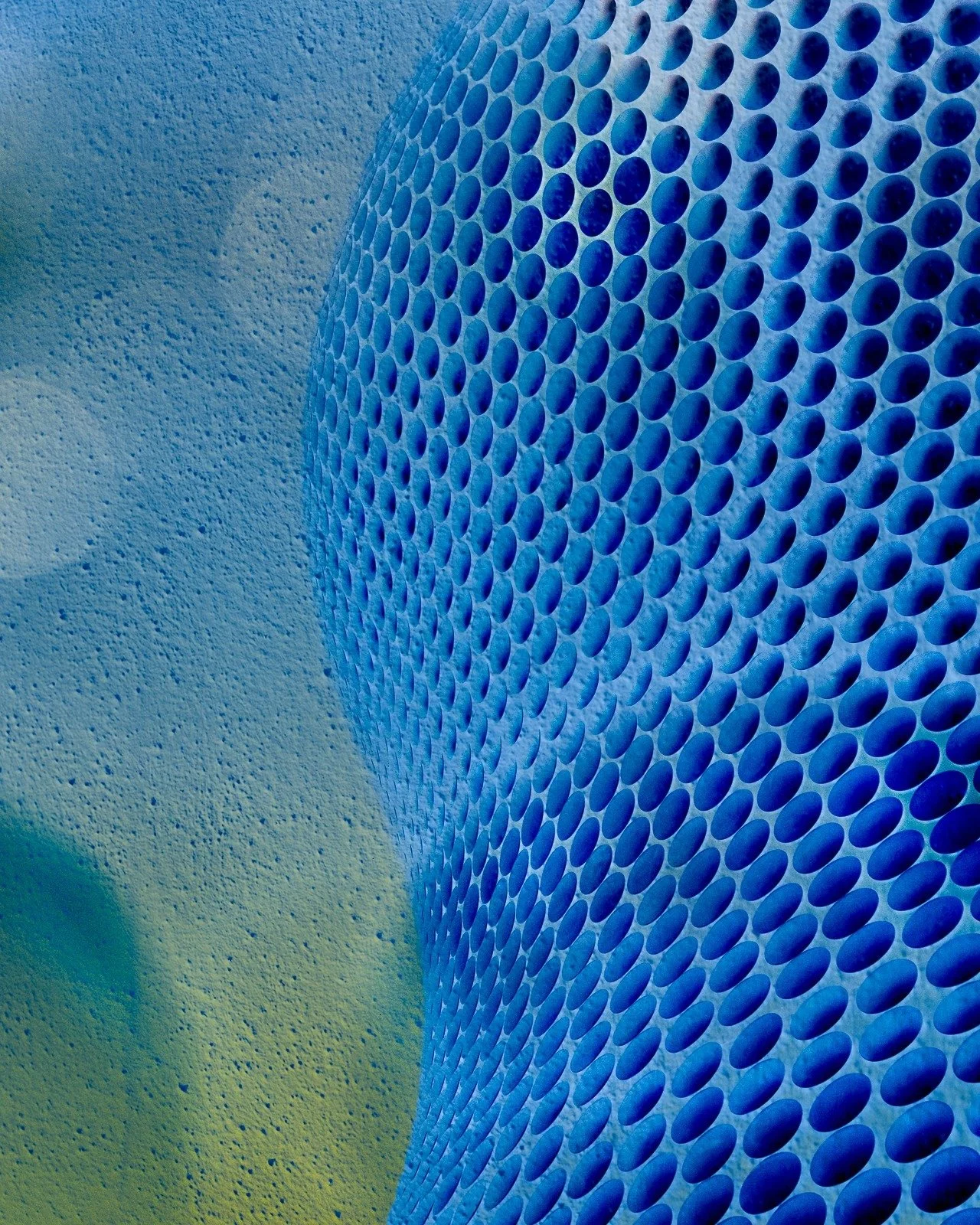 Multiple Exposure made in Photoshop 📸

Yeah, ok another one of the Selfridges Building - but see? you can have so much fun with it!! What do you think of the colours in this one?

Go to my bio and have a look at what the Wilde Academy offers with Bi