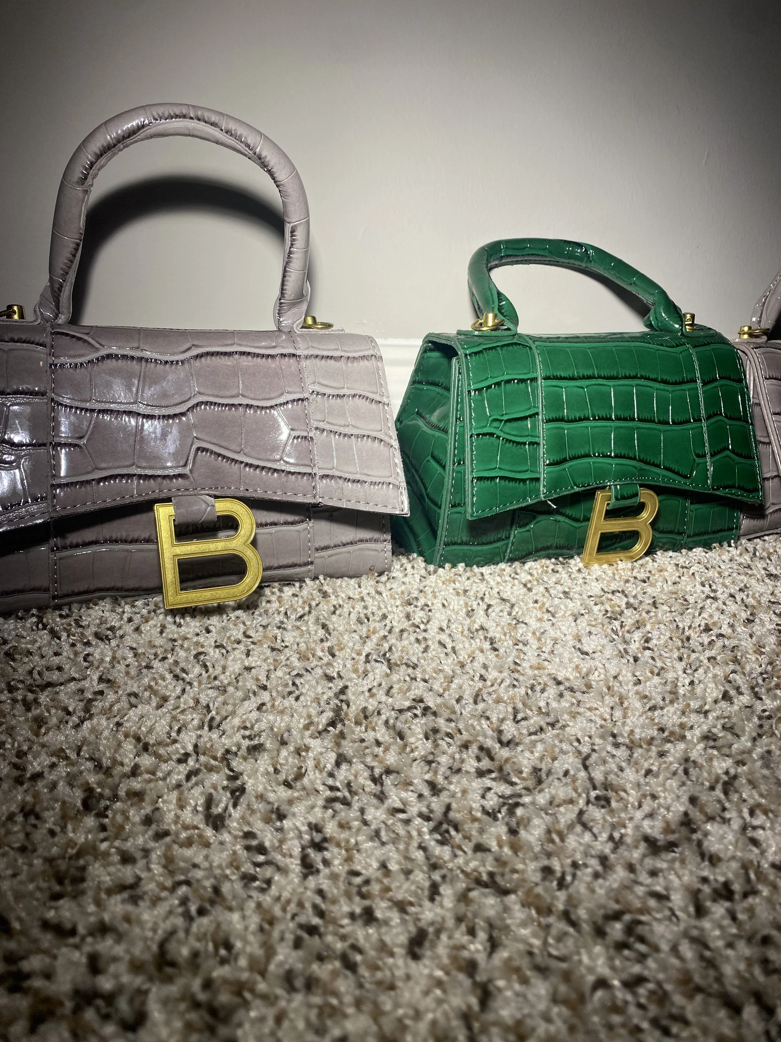 “B” Purse