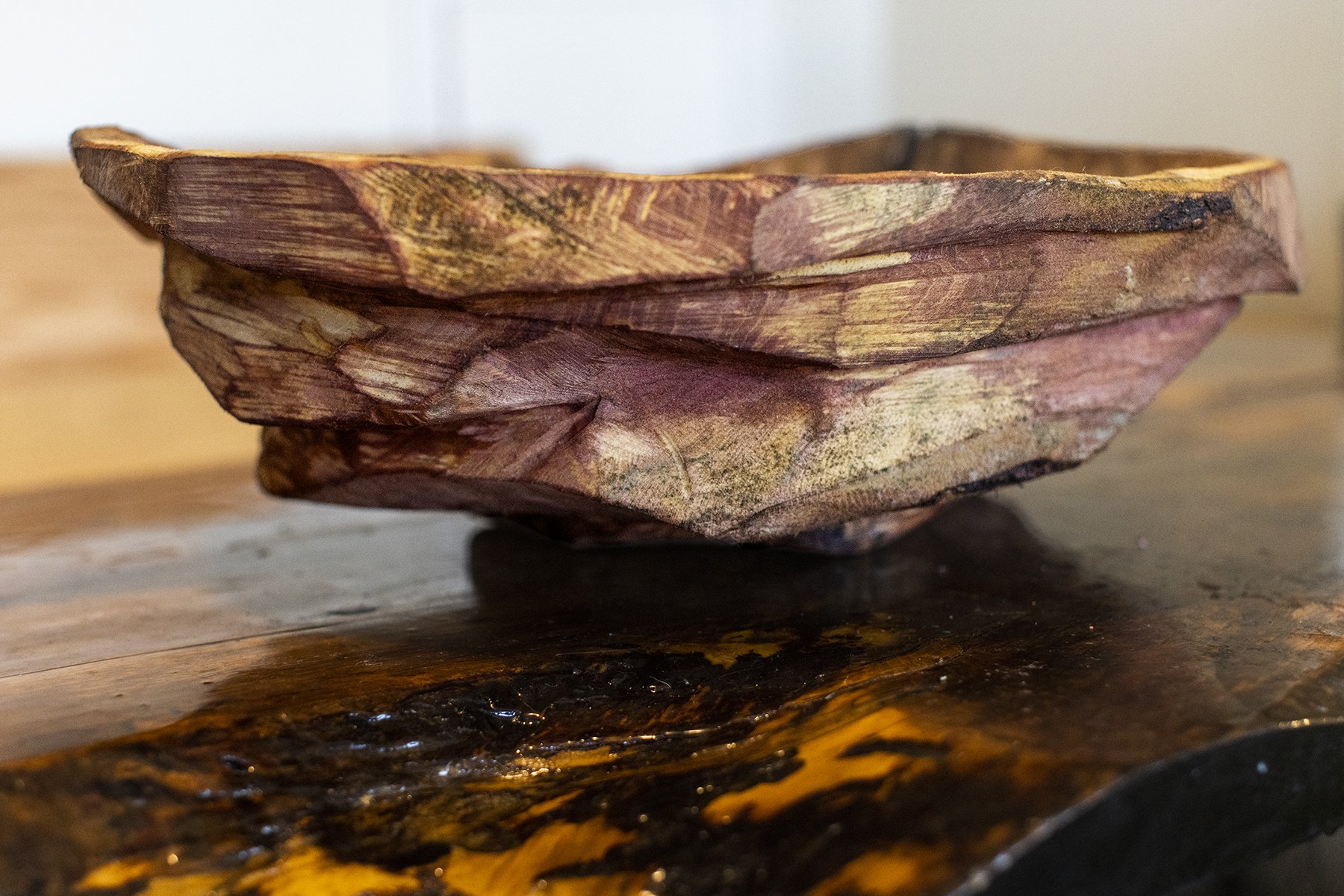 Oyster Bowl in Magnolia 26 x 20 x 8
