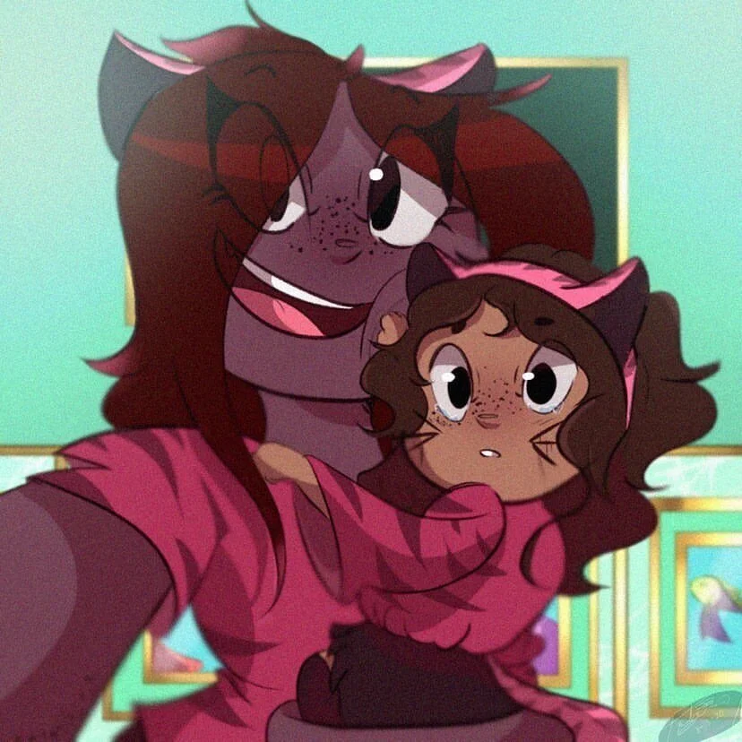 Lil sis got scared during mom&rsquo;s wrestling match 🥺 but a photoshoot always manages to cheer her up 🥰