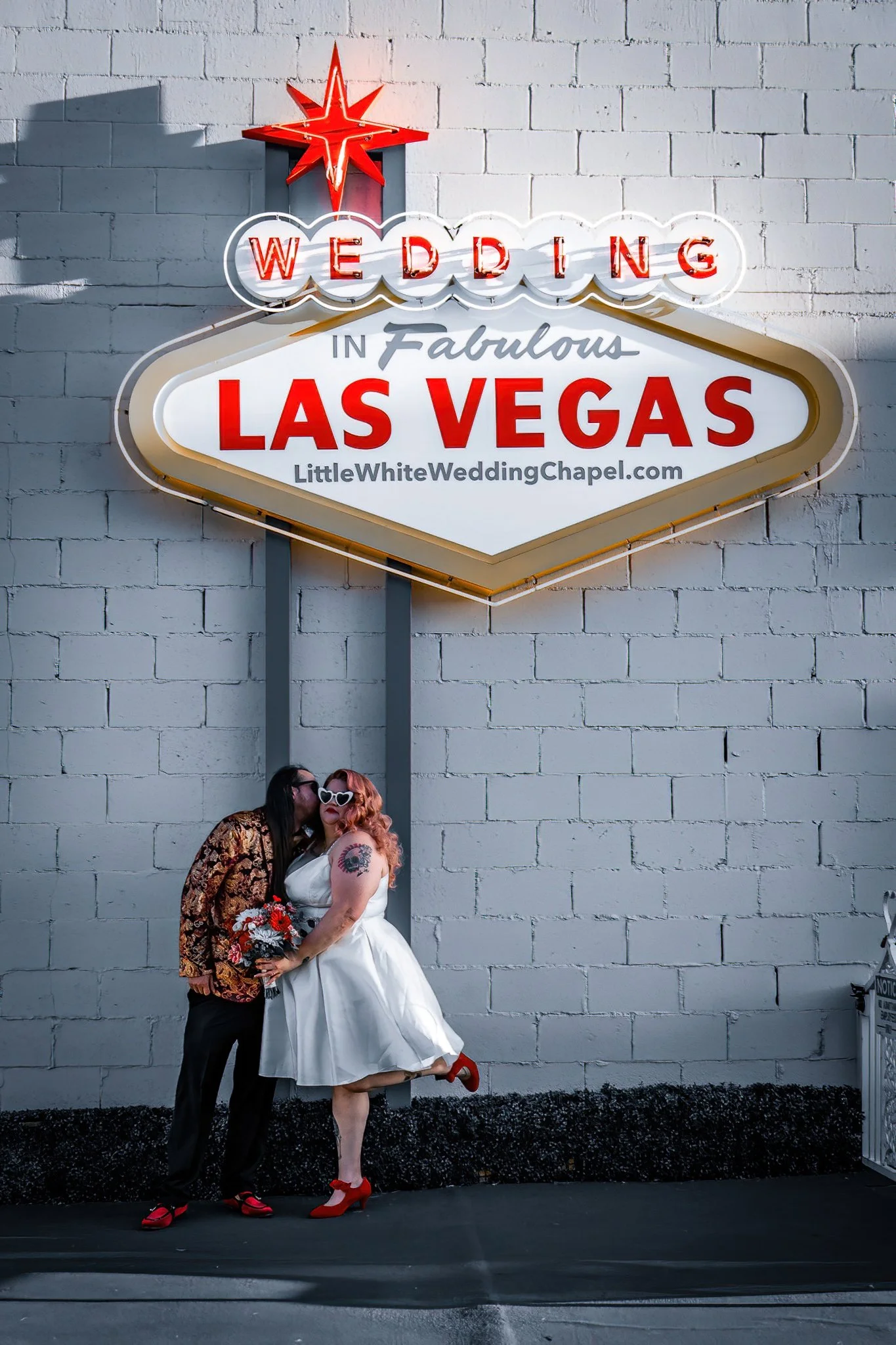 A-Little-White-Chapel-Las-Vegas-NV-Amber-and-Jared-Wedding-Photo-11.jpg