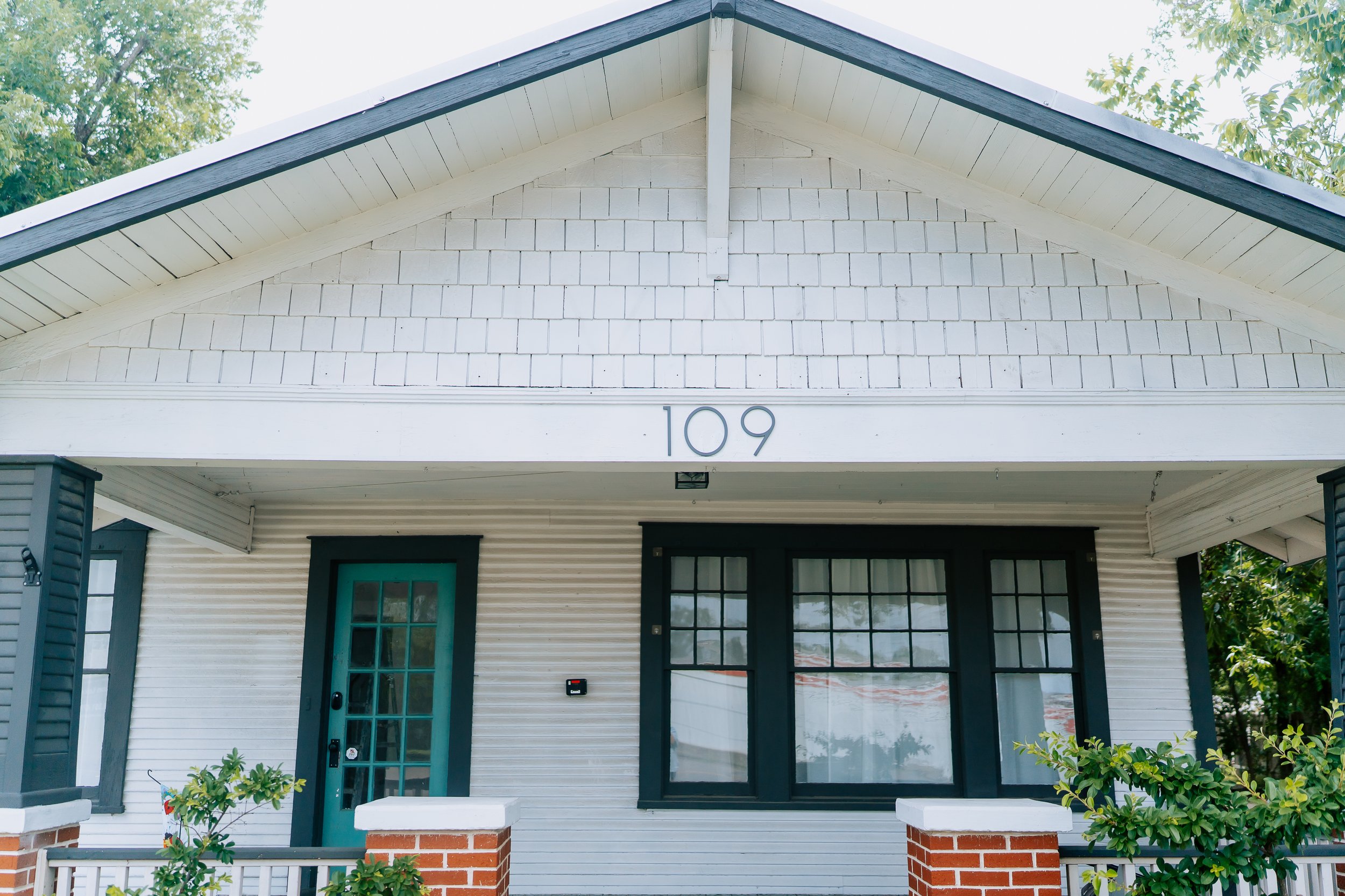 The Living Room Leander