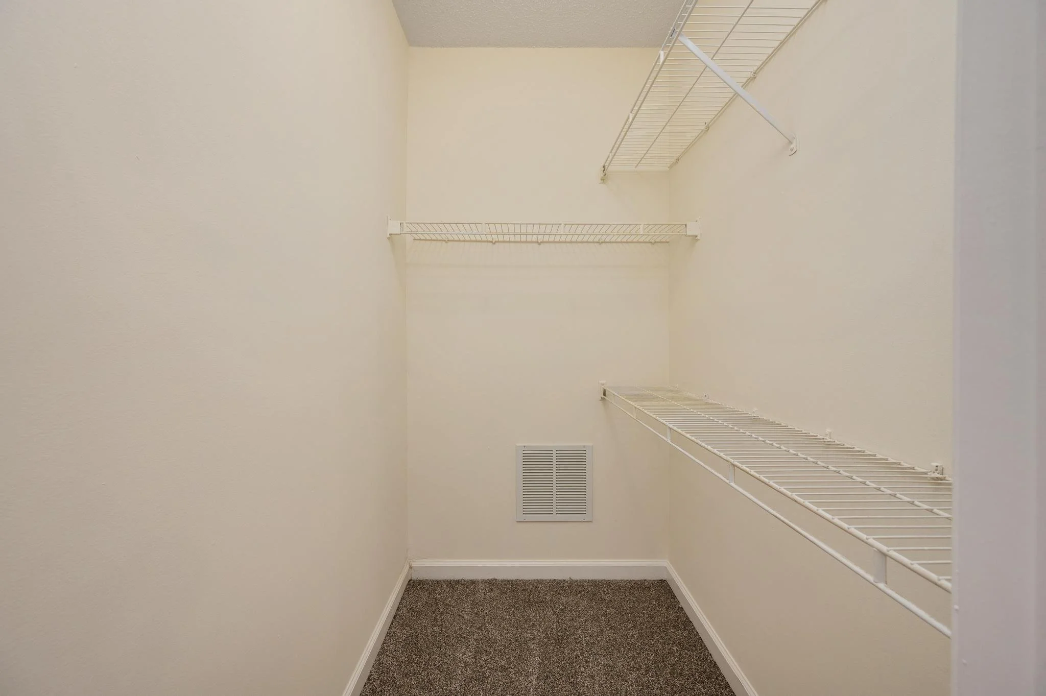 Gallery — Saddlebrook Apartments