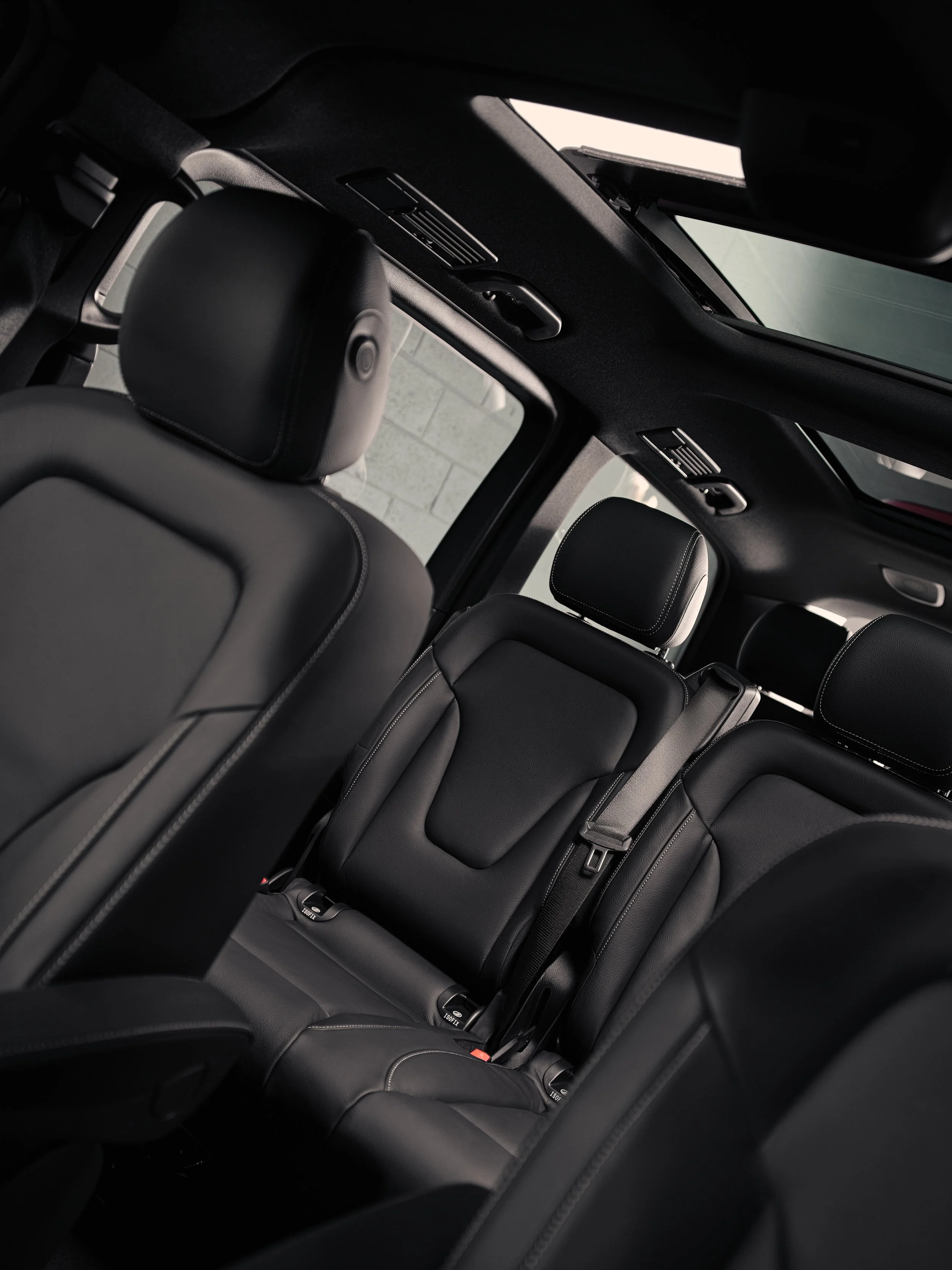 Mercedes-Benz V Class AMG_Finals_SimonShiff_0 15.jpg