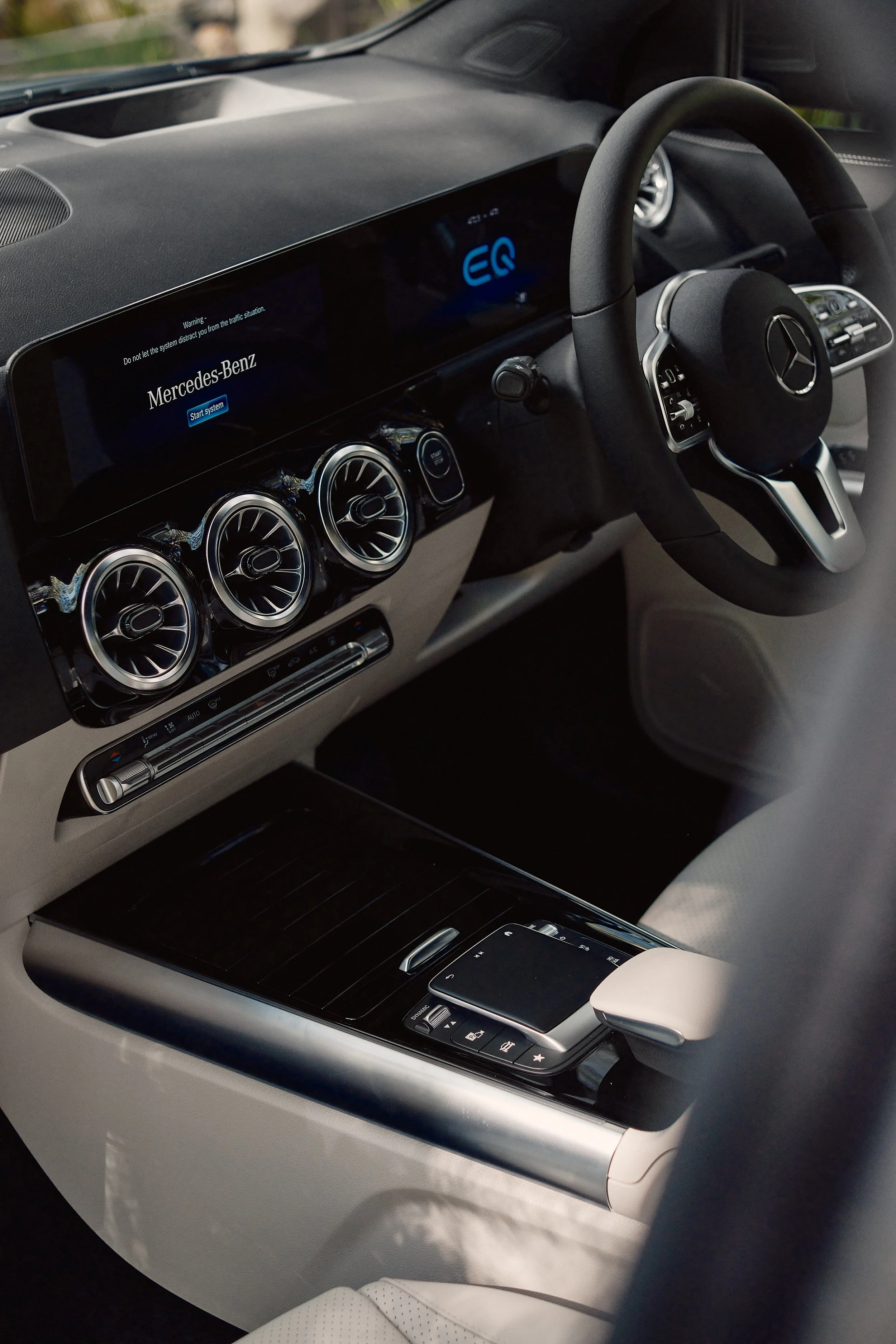 Mercedes-Benz EQA250 Margret River_Finals_SimonShiff__0 6.jpg