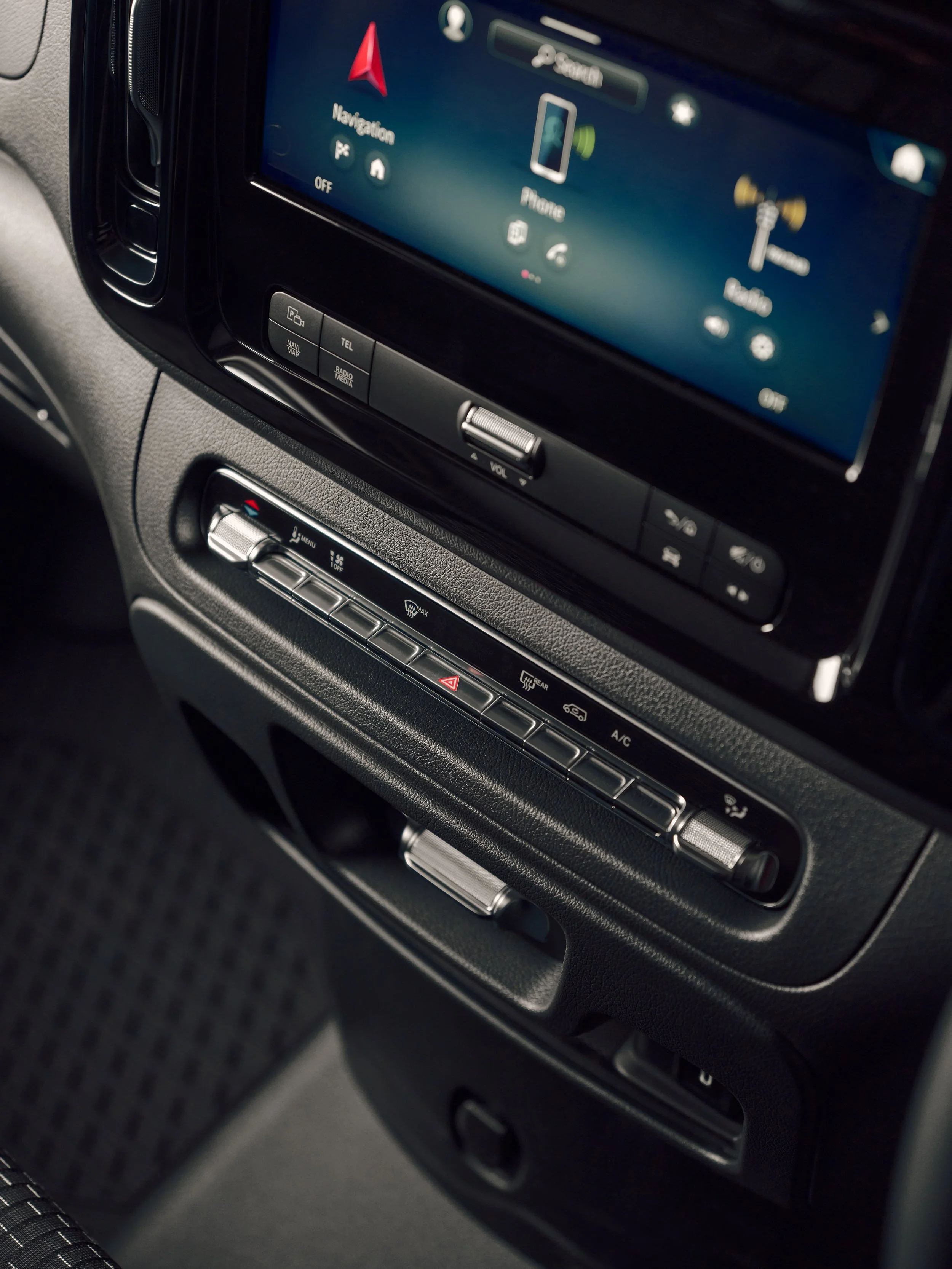 Mercedes-Benz Vito LWB Panel Van_Finals_SimonShiff_0 22.jpg