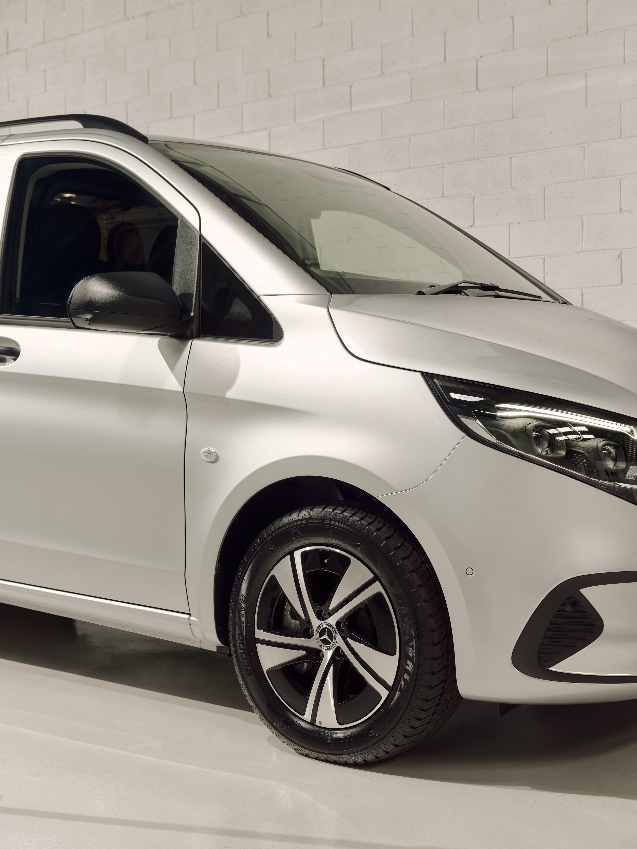 Mercedes-Benz Vito LWB Panel Van_Finals_SimonShiff_0 5.jpg