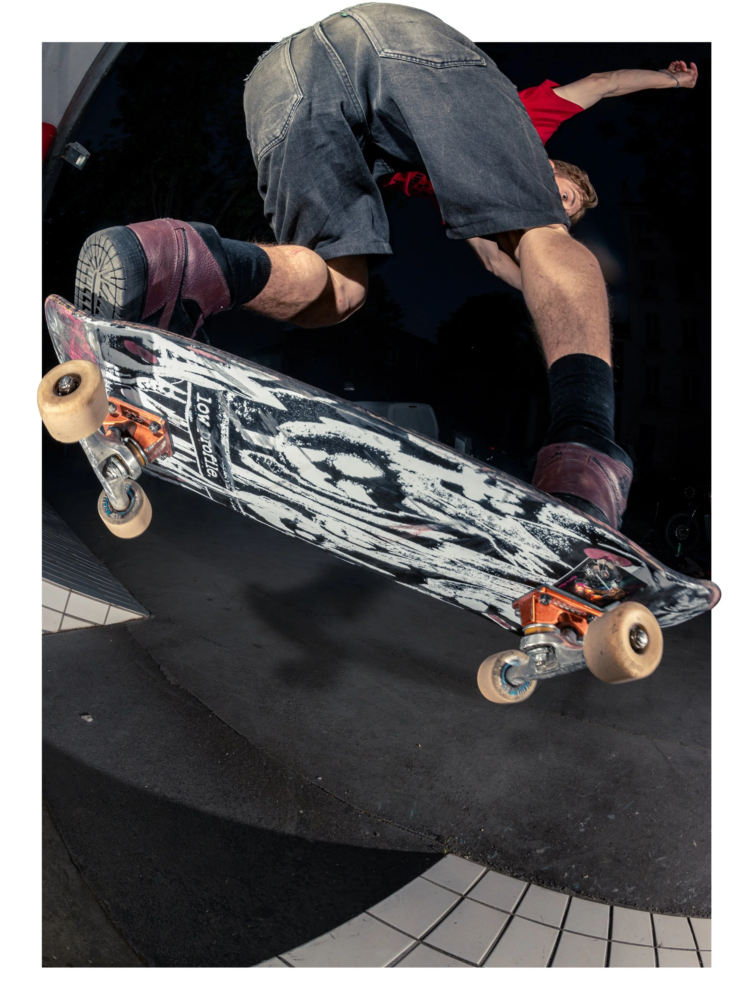 @fabvieraugustin bank to bank Ollie, @ben_minarve shot it so close he went through the frame 📸 &mdash; perfect opportunity to show our &ldquo;hell yeah&rdquo; deck in action. Stocks are getting low, get yours at lowprofileperiod.com