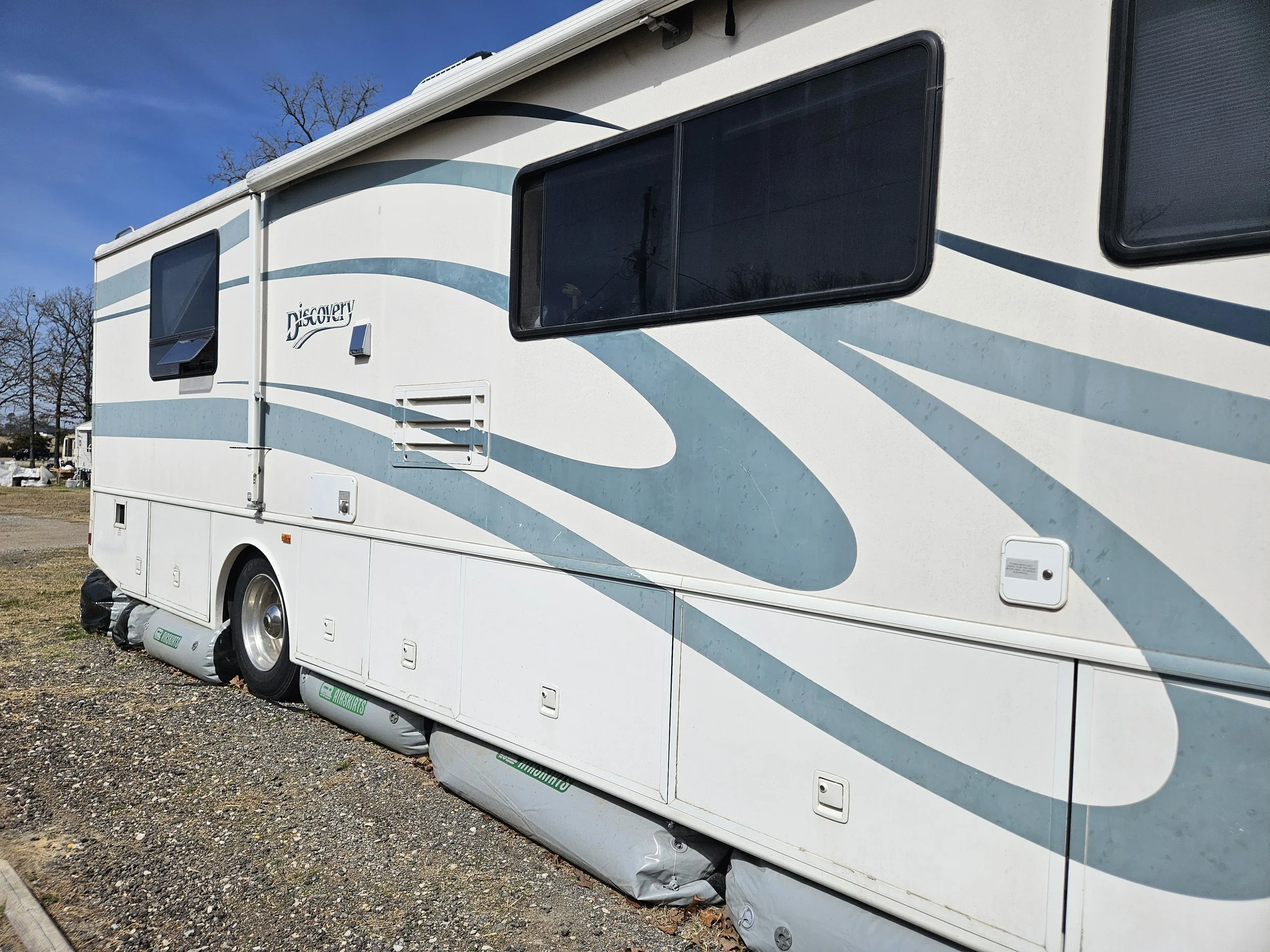 Motorhome with AirSkirt