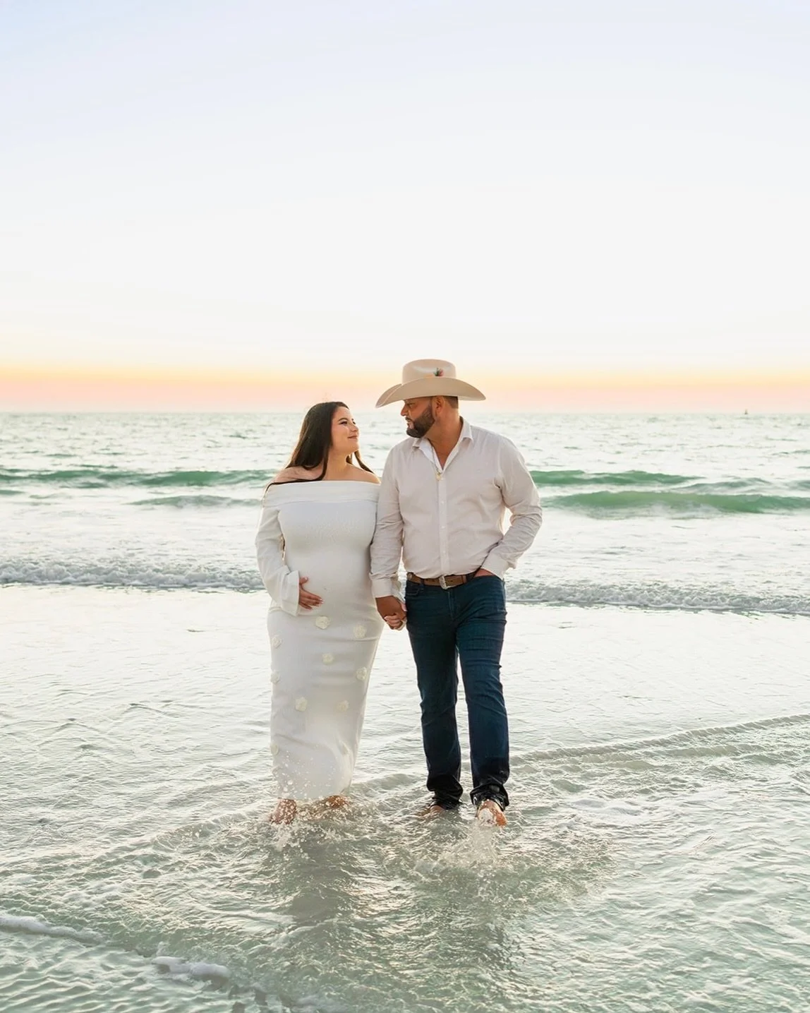 The beautiful, quiet moments of a sunset walk on marco island 🌊🩵✨
soft waves, slow steps, and holding onto these last moments as just the two of them before their baby arrives.
-
-
-
#maternityphotosession #sarasotaphotographer #swflphotographer #f
