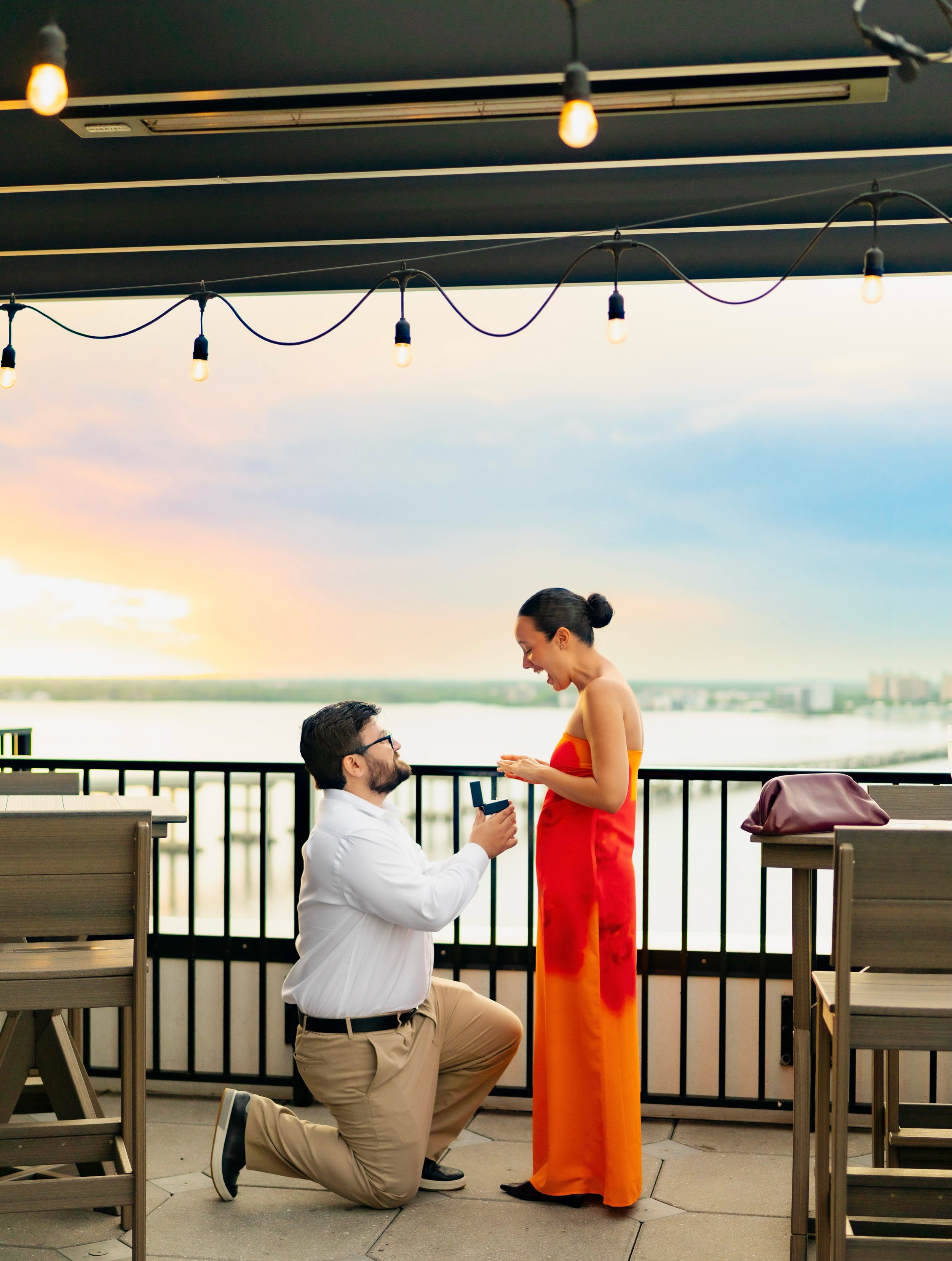 The easiest &ldquo;yes.&rdquo; 💍💛

With stunning sunset views above downtown Fort Myers at The Luminary @luminaryhotel it was the perfect place for one unforgettable question 🌅💛🌞 

Congratulations, E + C. Thank you for letting me capture such a 
